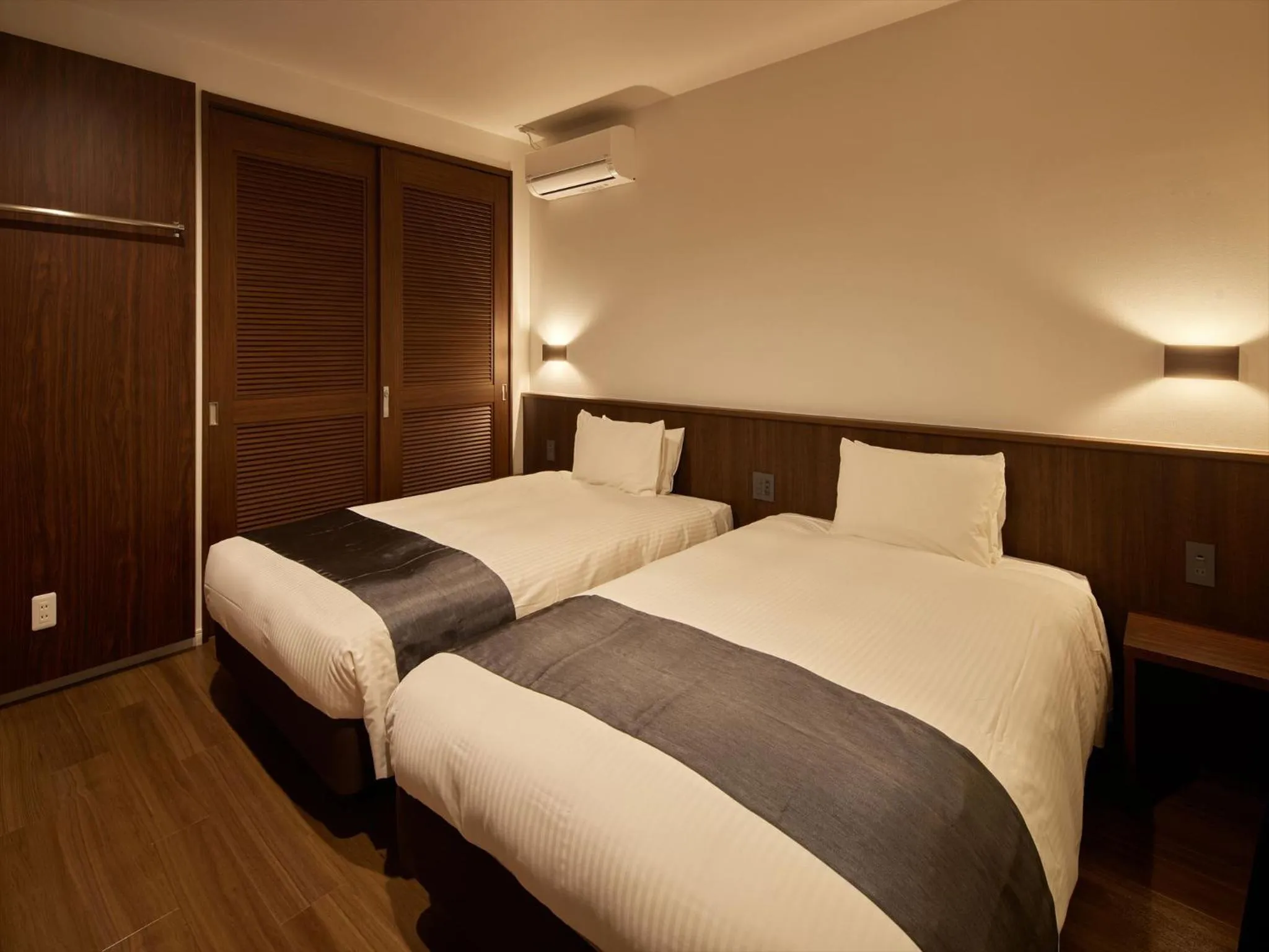 Bedroom, Bed in The Pool & Sauna Villa MOTOBU