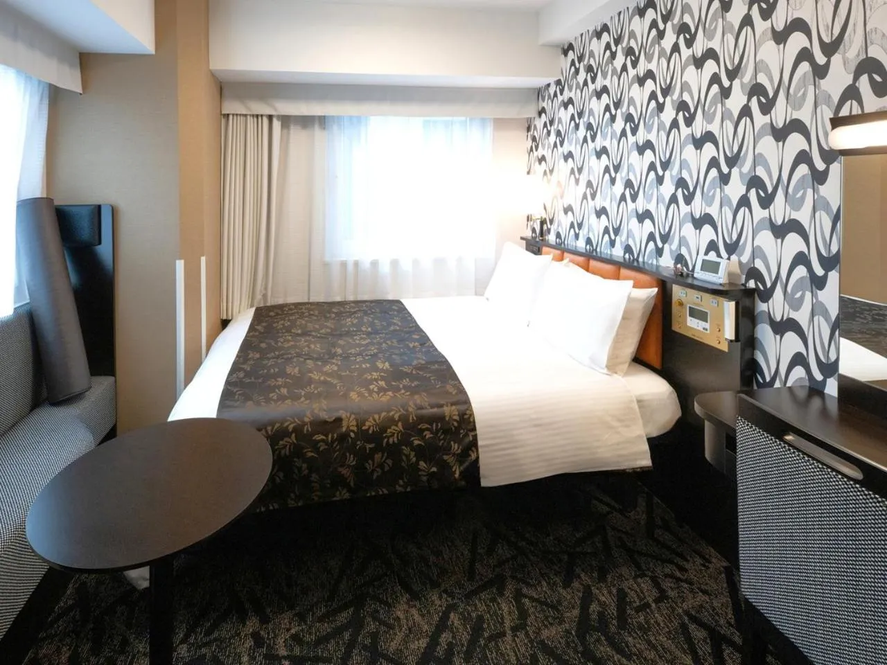 Photo of the whole room, Bed in APA Hotel Nihombashi Bakuroyokoyama Ekimae