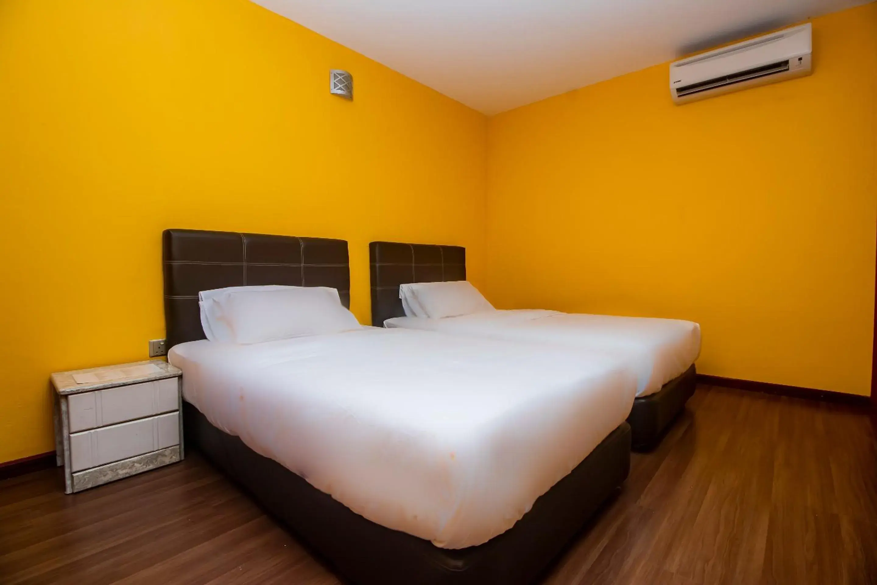 Family Suite in Hotel O Ltk Home Family Suite in Hotel O Ltk Home