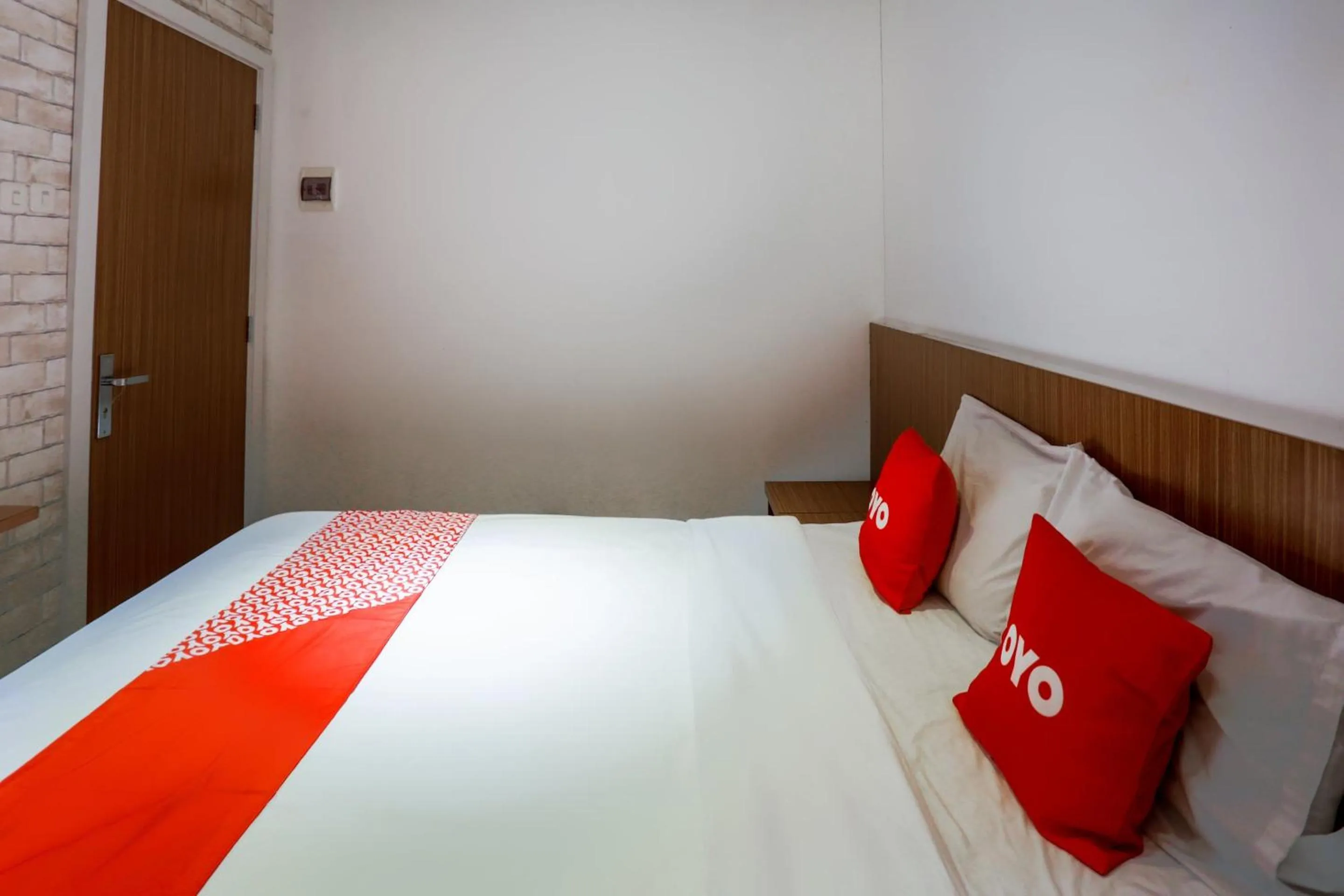 Bedroom, Bed in Hotel O Point Inn