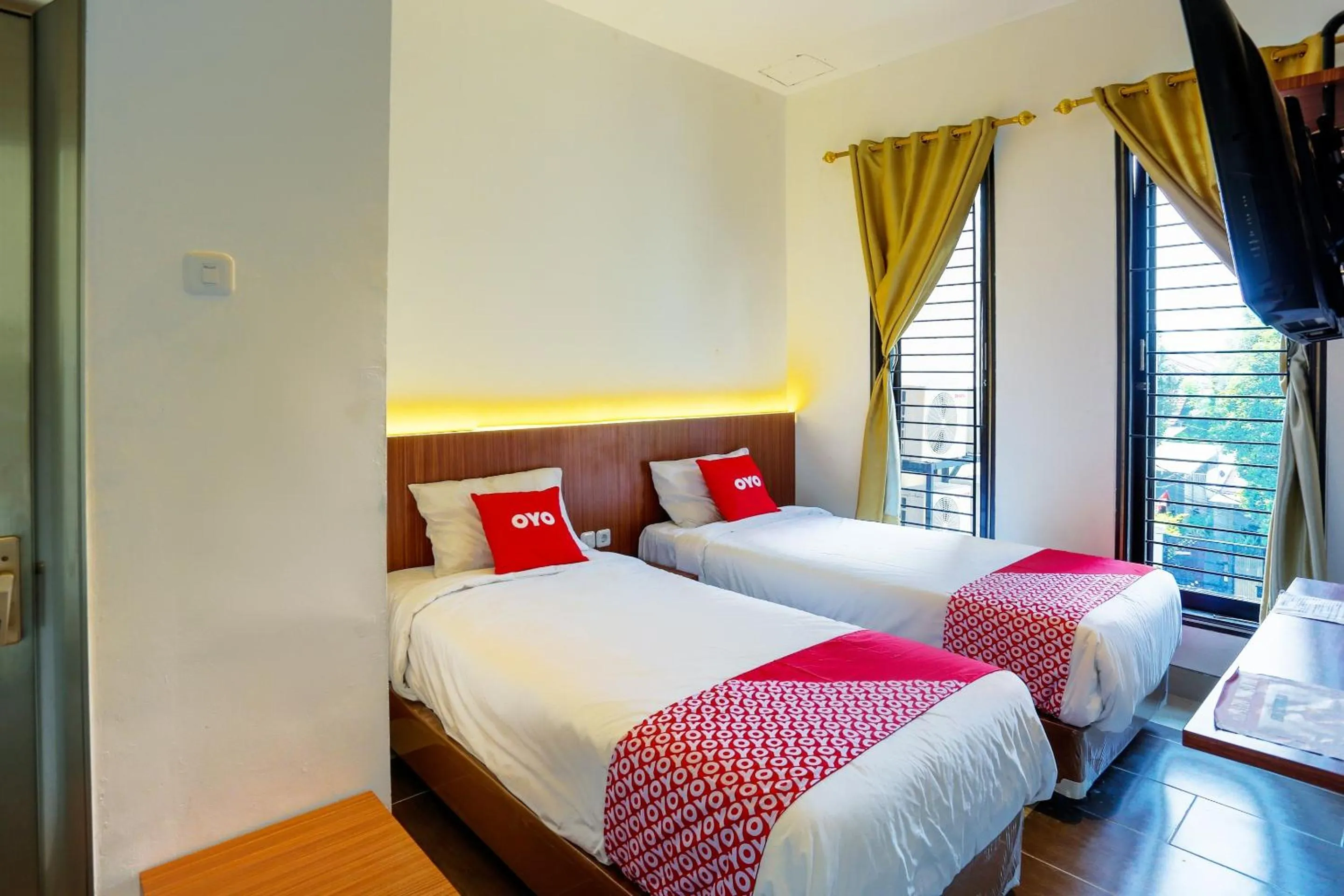 Bedroom, Bed in Hotel O Point Inn