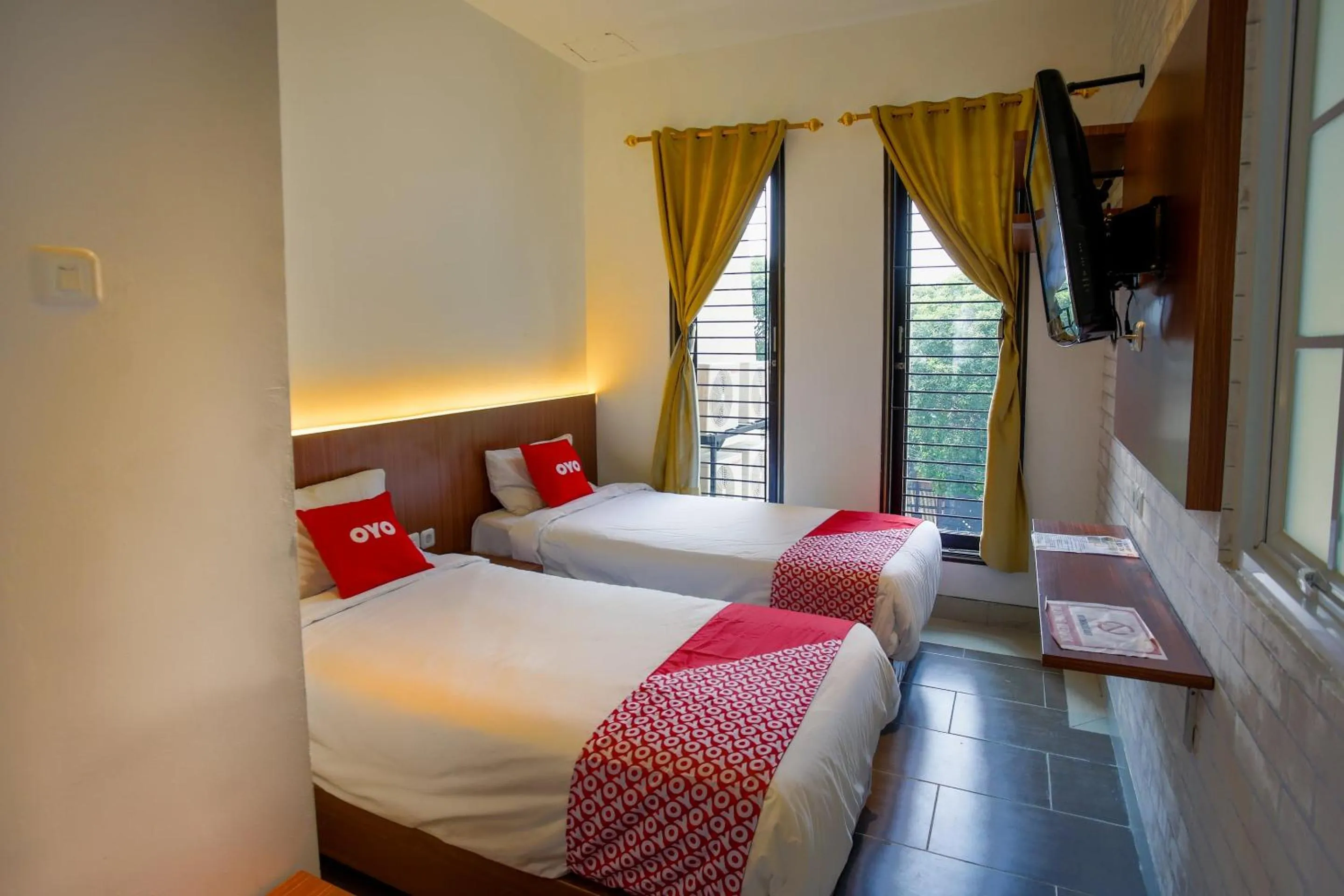 Bedroom, Bed in Hotel O Point Inn