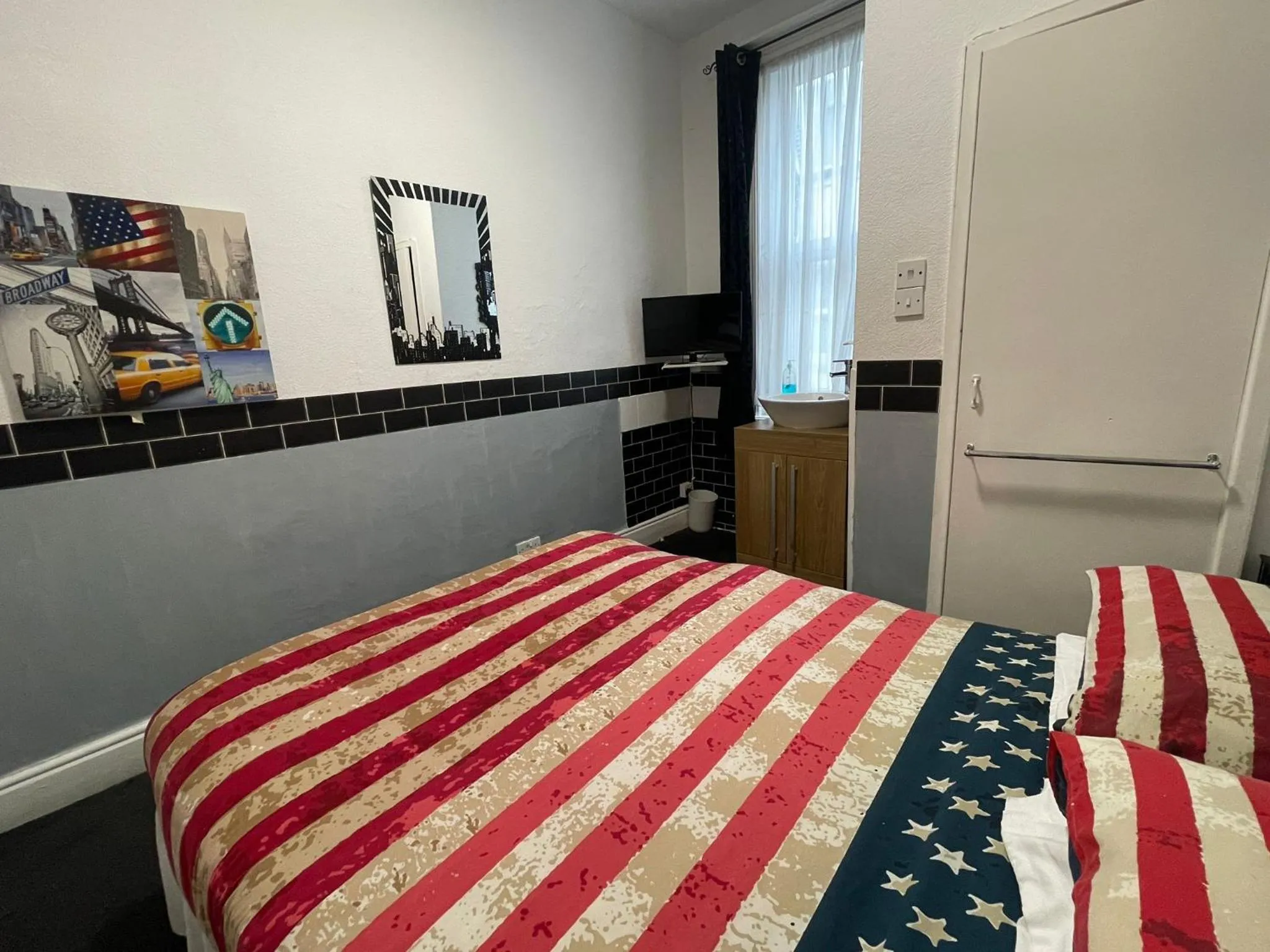 Bed in Manhattan Hotel