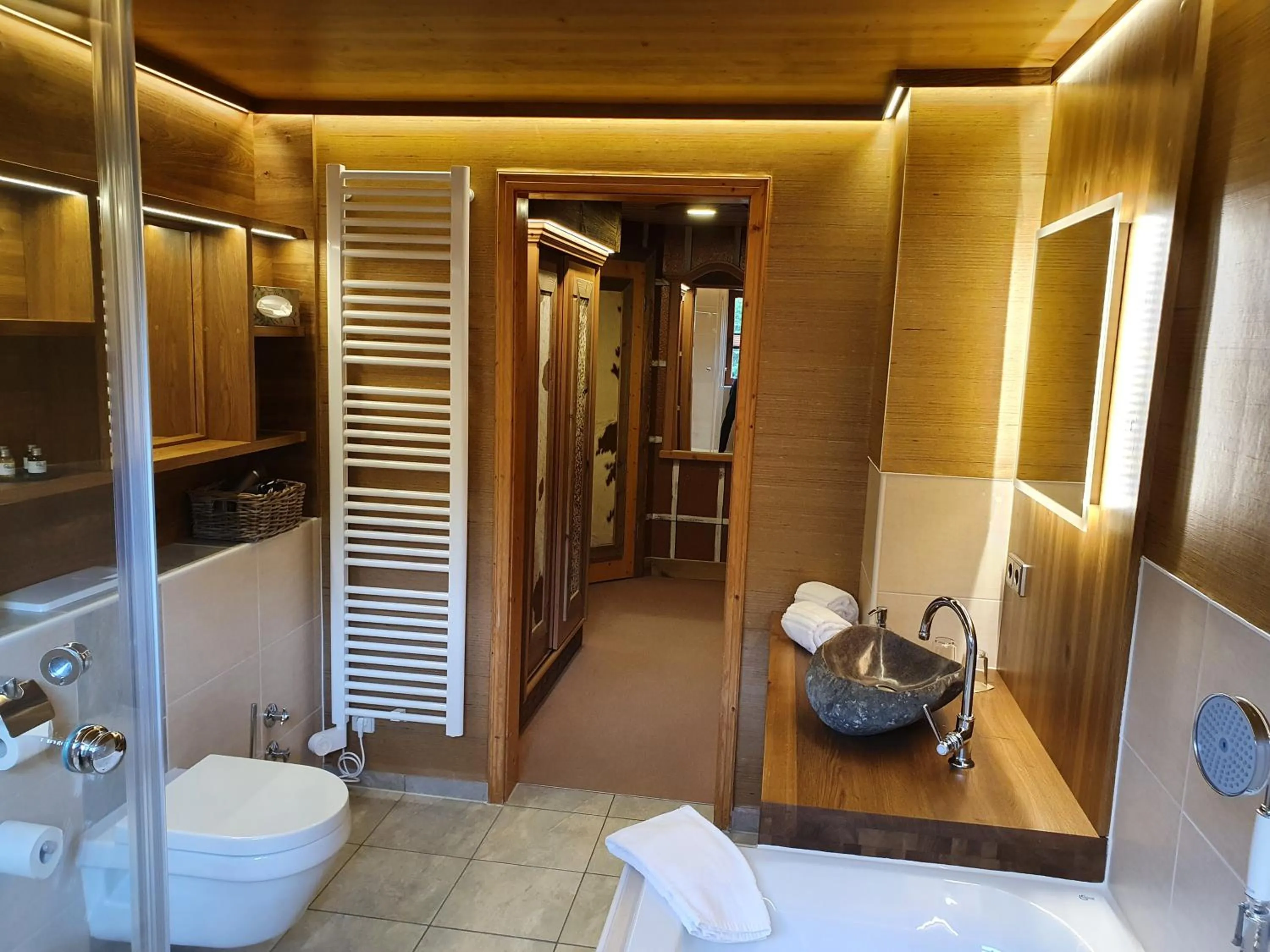 Bathroom in Hotel und Restaurant Köhlerhütte - Fürstenbrunn