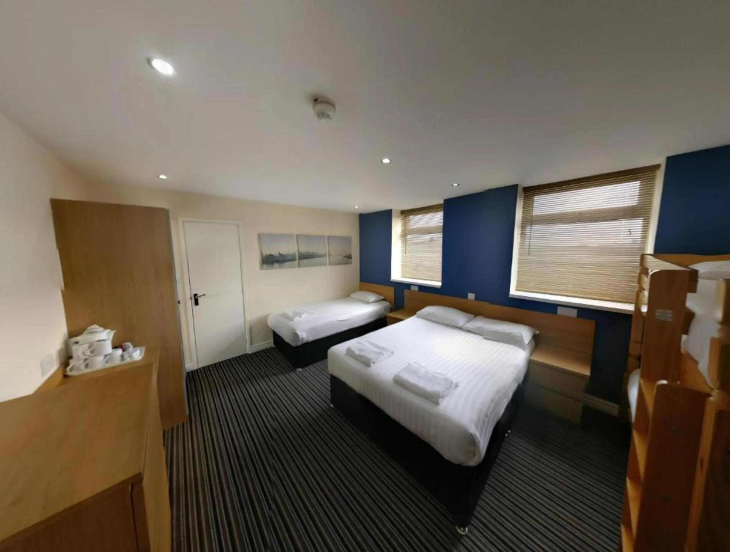 Bedroom, Bed in OYO Wave Crest Hotel