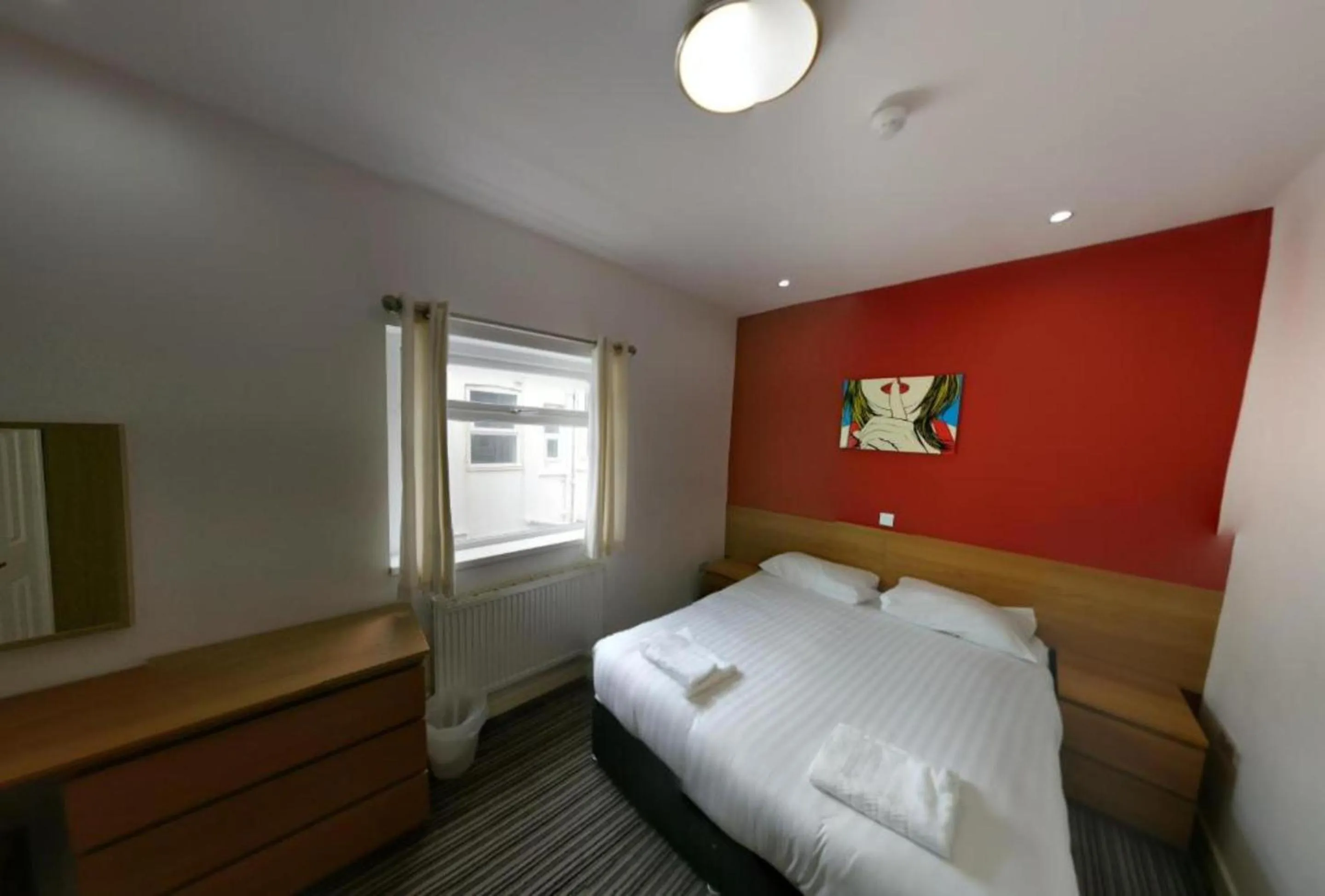 Bedroom, Bed in OYO Wave Crest Hotel