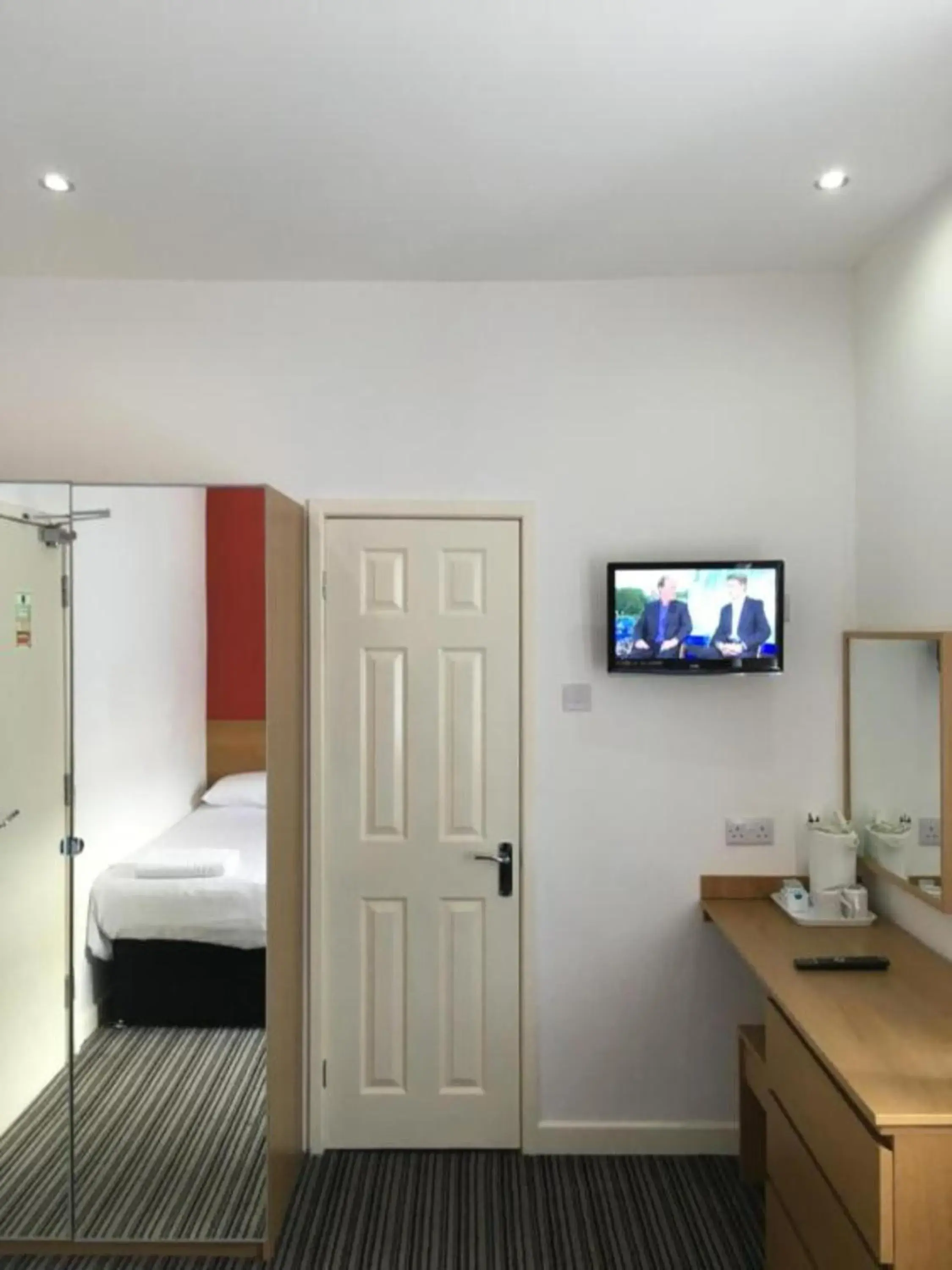 Superior Family of 3 in OYO Wave Crest Hotel Superior Family of 3 in OYO Wave Crest Hotel