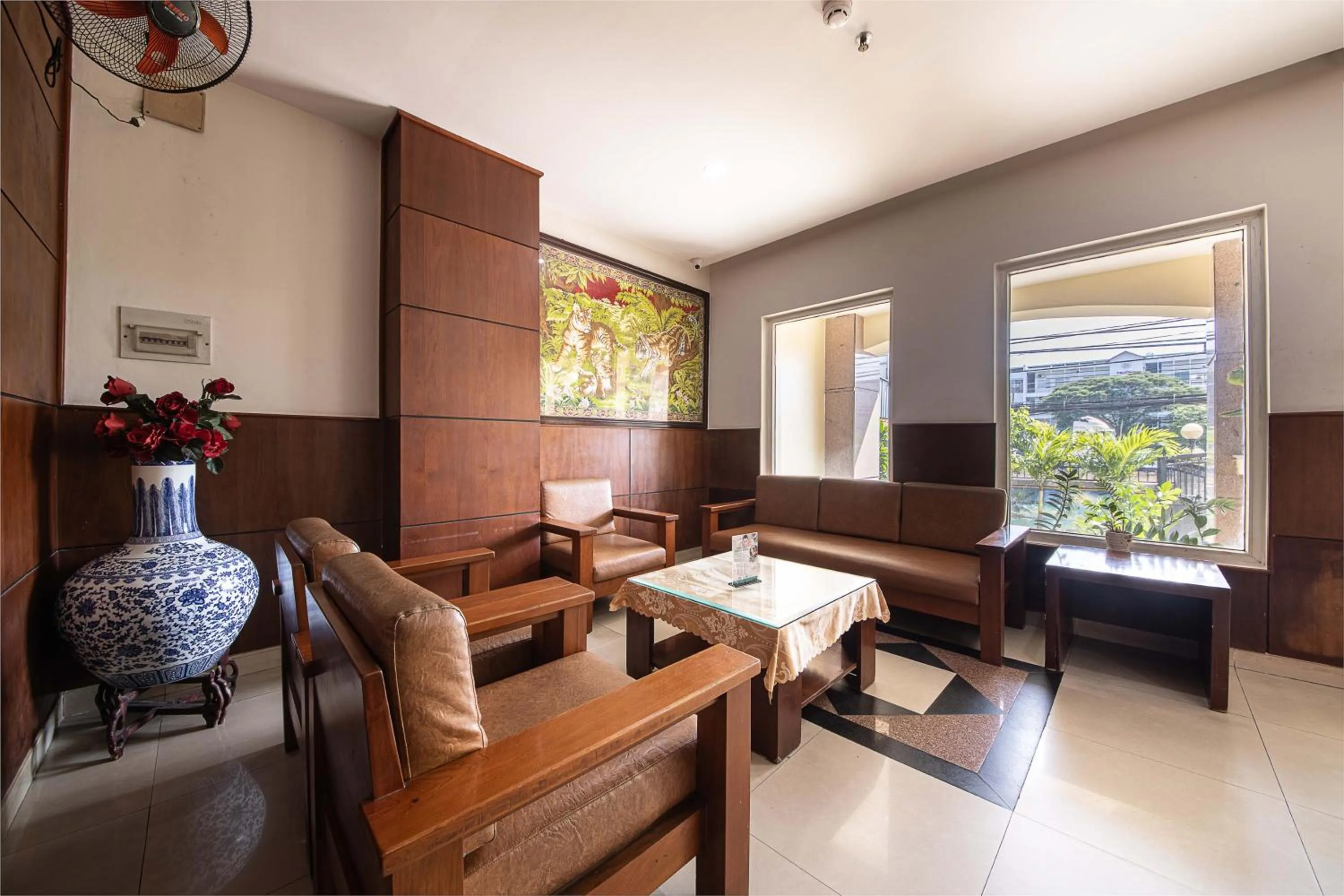 Lobby or reception in Phong Lan 2 Hotel