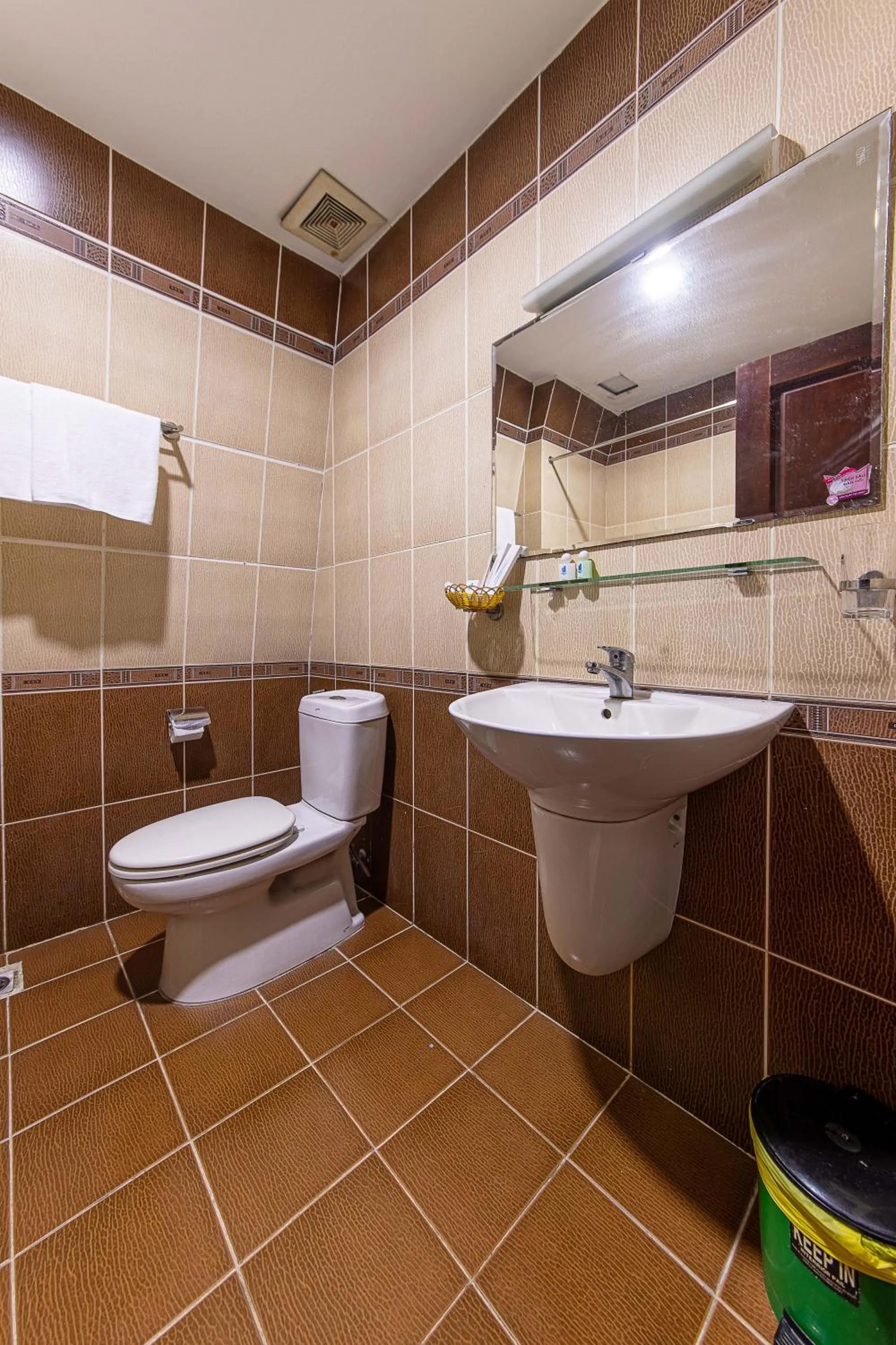 Bathroom in Phong Lan 2 Hotel