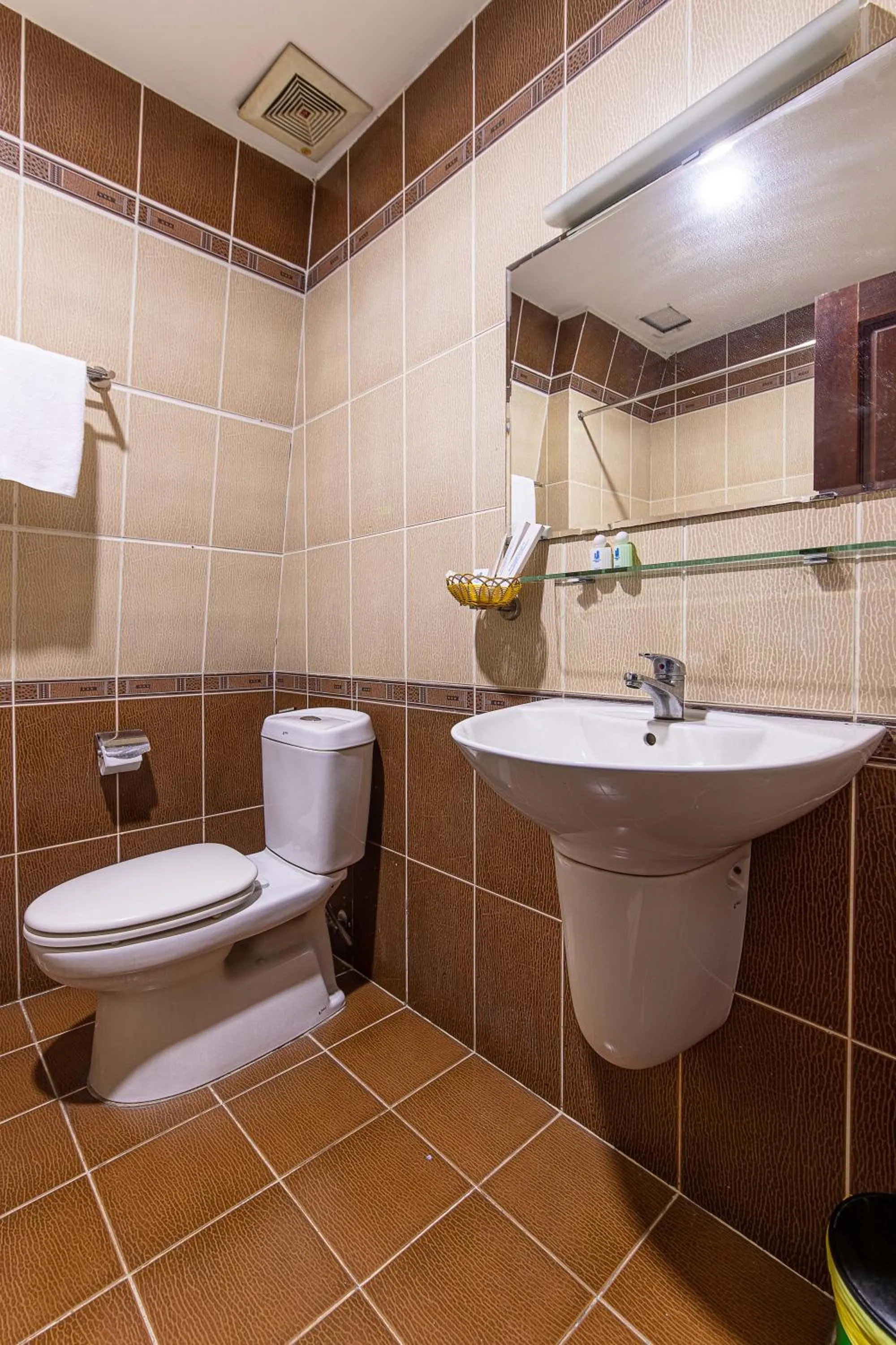 Bathroom in Phong Lan 2 Hotel