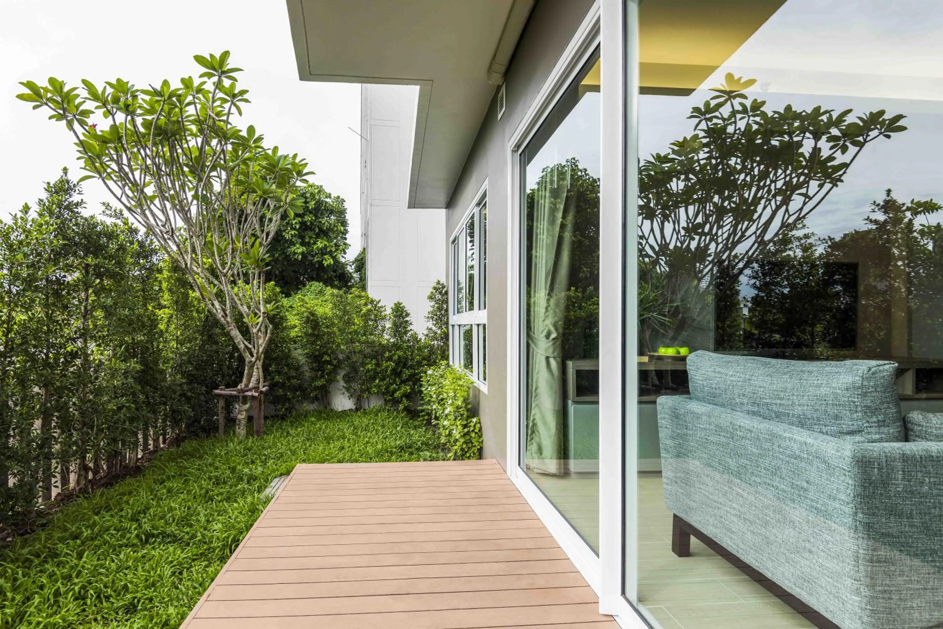 Property building in Maitria Hotel Rama 9 Bangkok - A Chatrium Collection