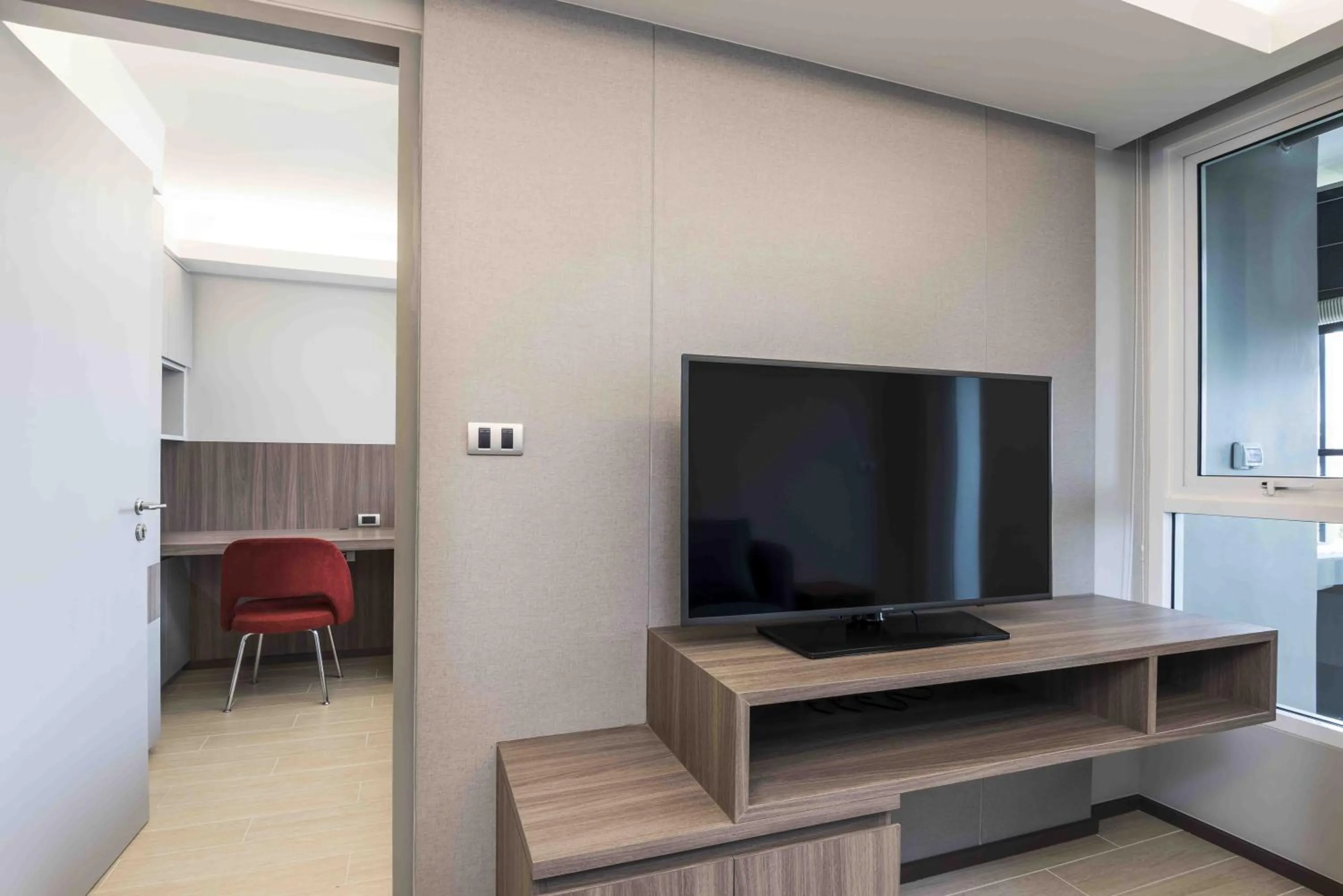 TV and multimedia in Maitria Hotel Rama 9 Bangkok - A Chatrium Collection