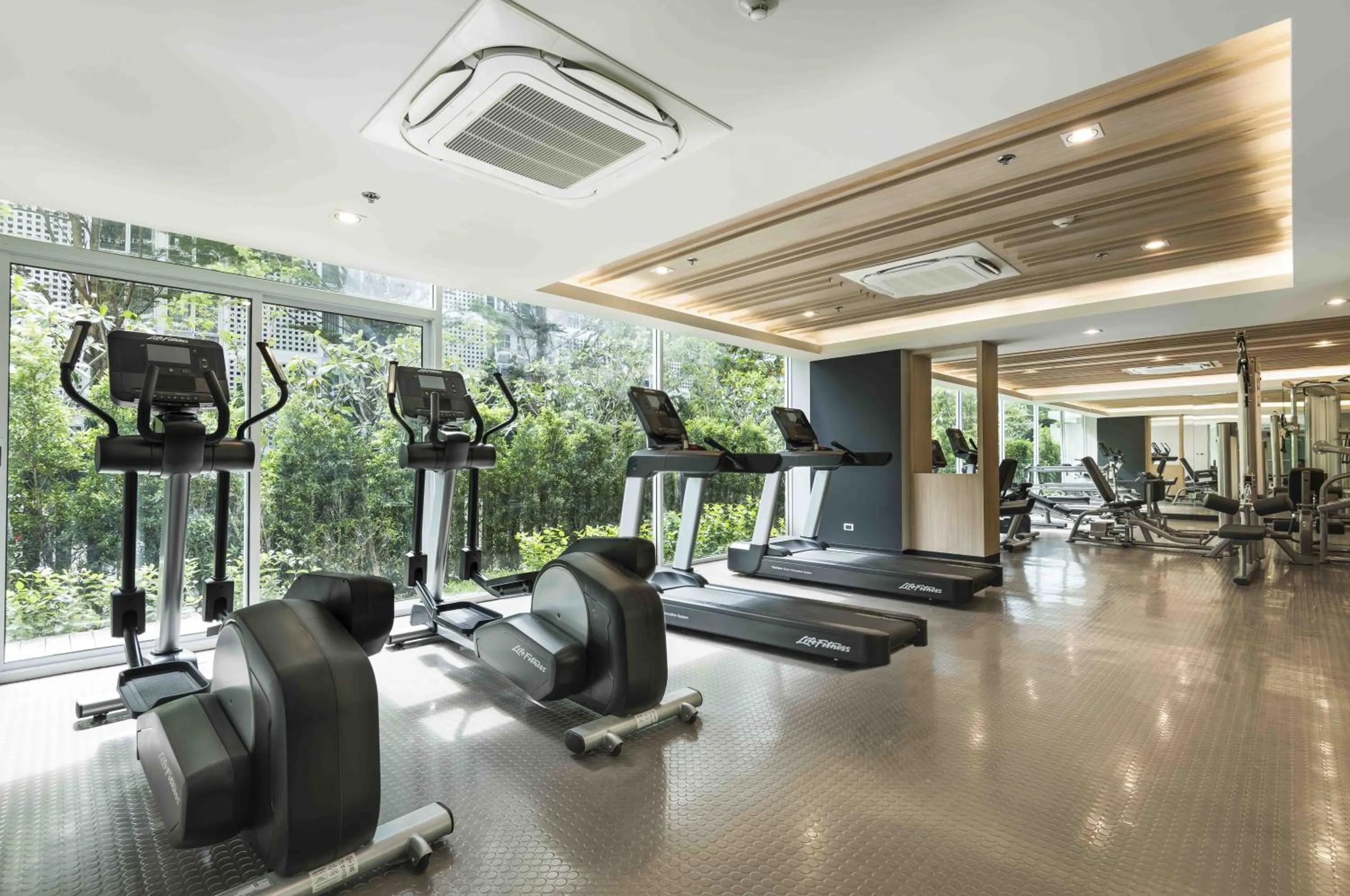 Fitness centre/facilities in Maitria Hotel Rama 9 Bangkok - A Chatrium Collection