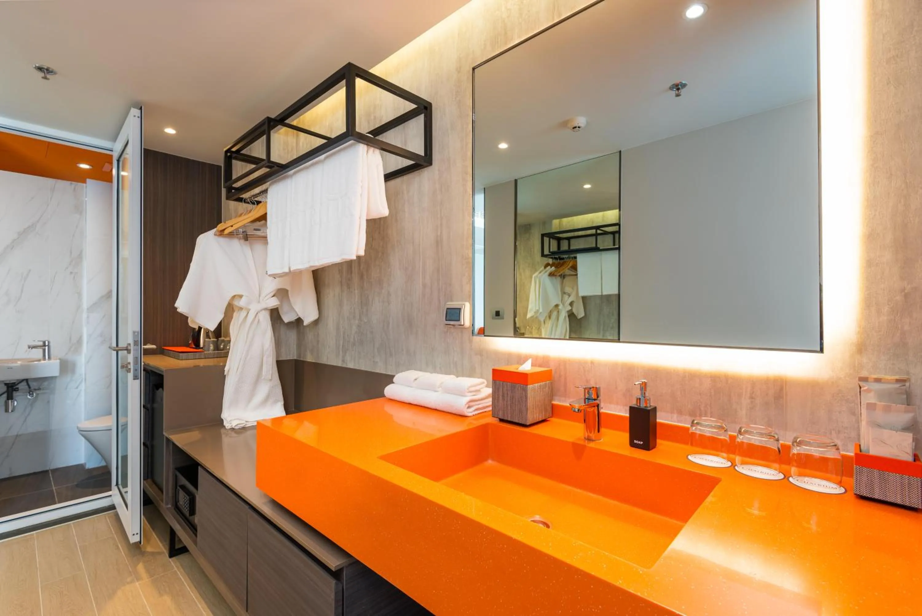 Shower in Maitria Hotel Rama 9 Bangkok - A Chatrium Collection
