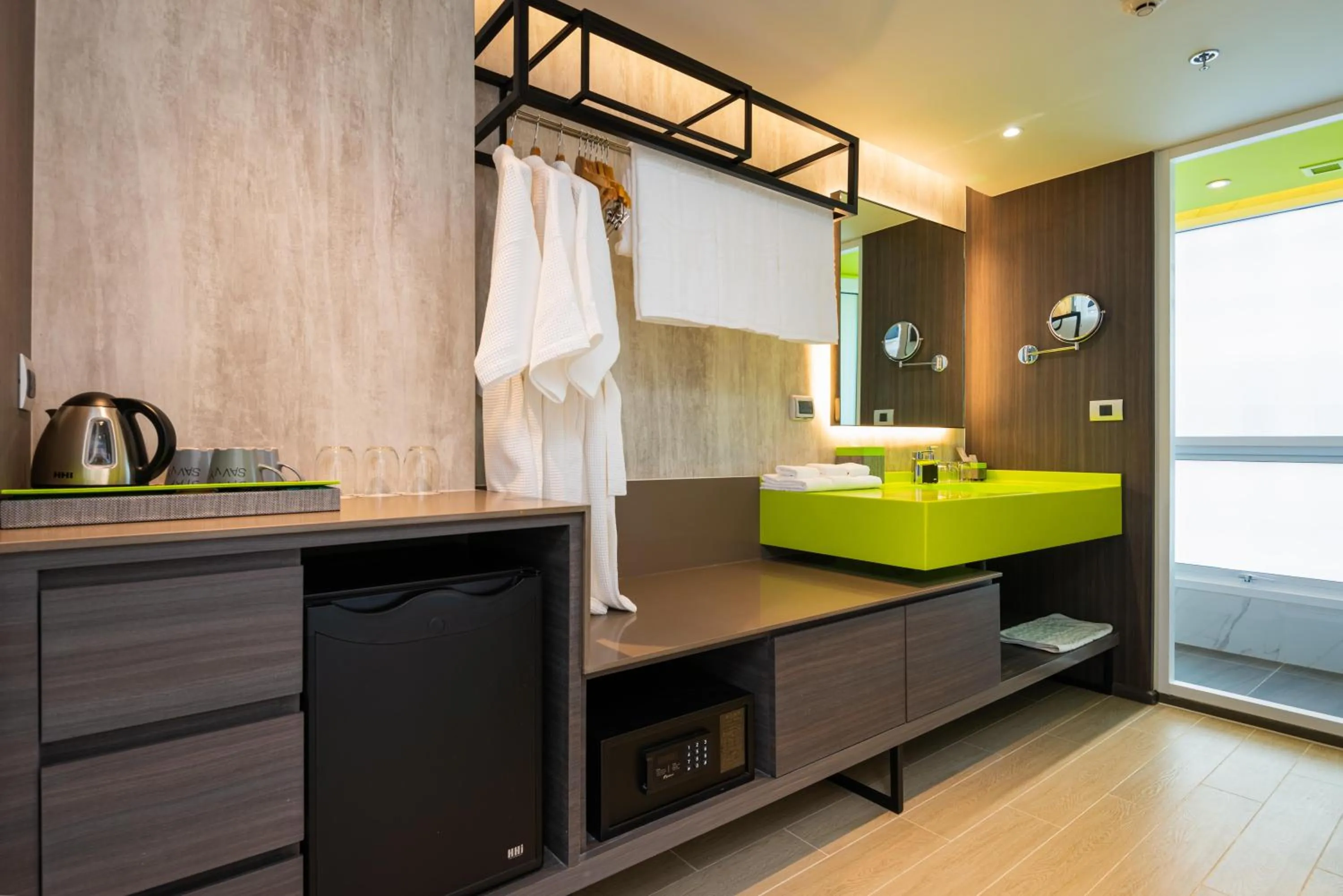 Toilet, Bed in Maitria Hotel Rama 9 Bangkok - A Chatrium Collection