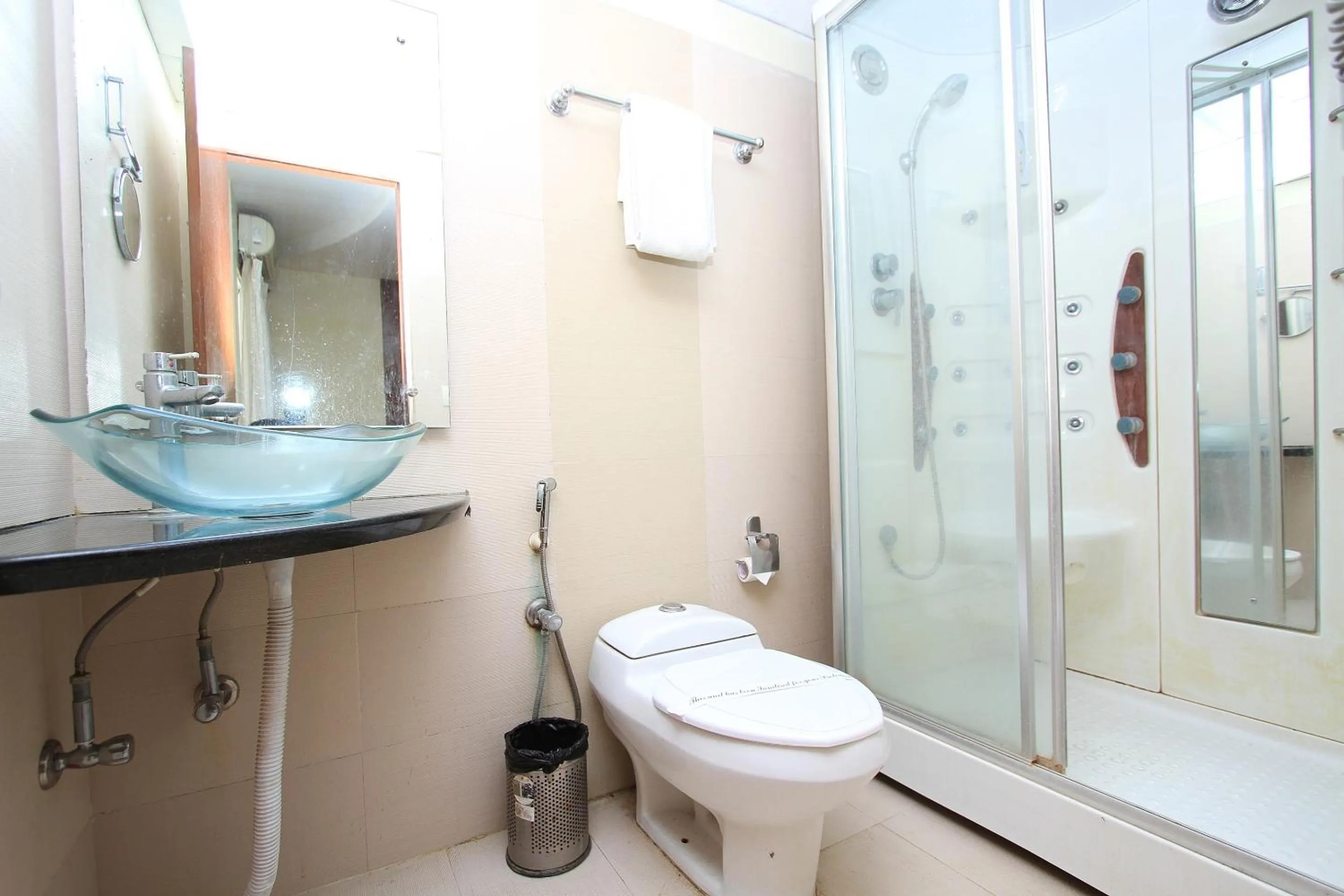 Bedroom in Collection O Sri Sai Palace