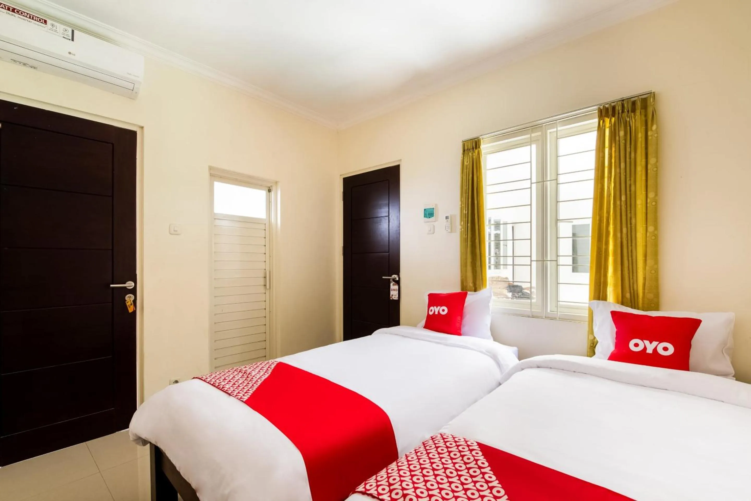 Bedroom in OYO Life 3398 Griya RM 19 Syariah