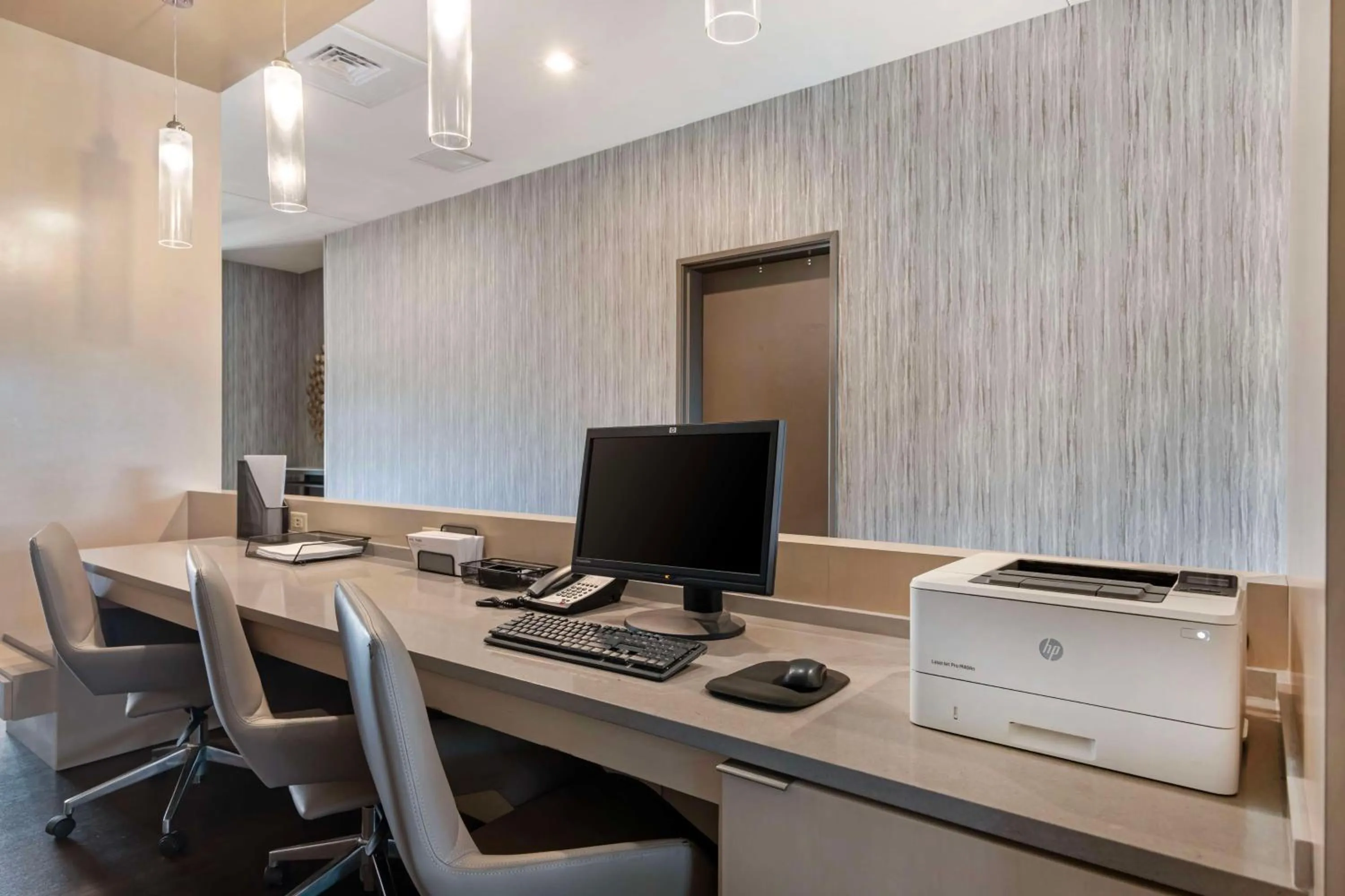 Business facilities in Best Western Plus Executive Residency Rigby's Water World Hotel