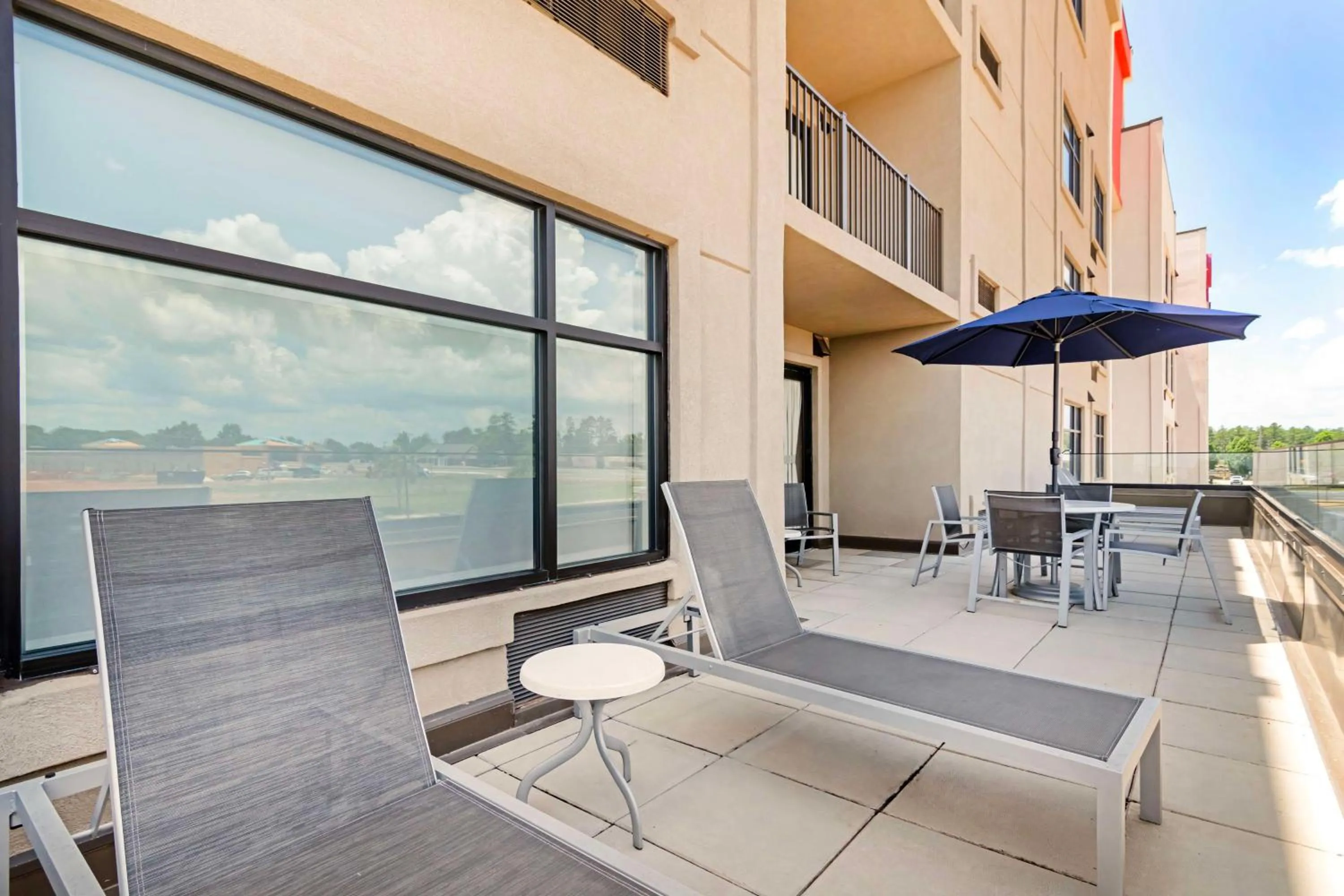 Property building in Best Western Plus Executive Residency Rigby's Water World Hotel