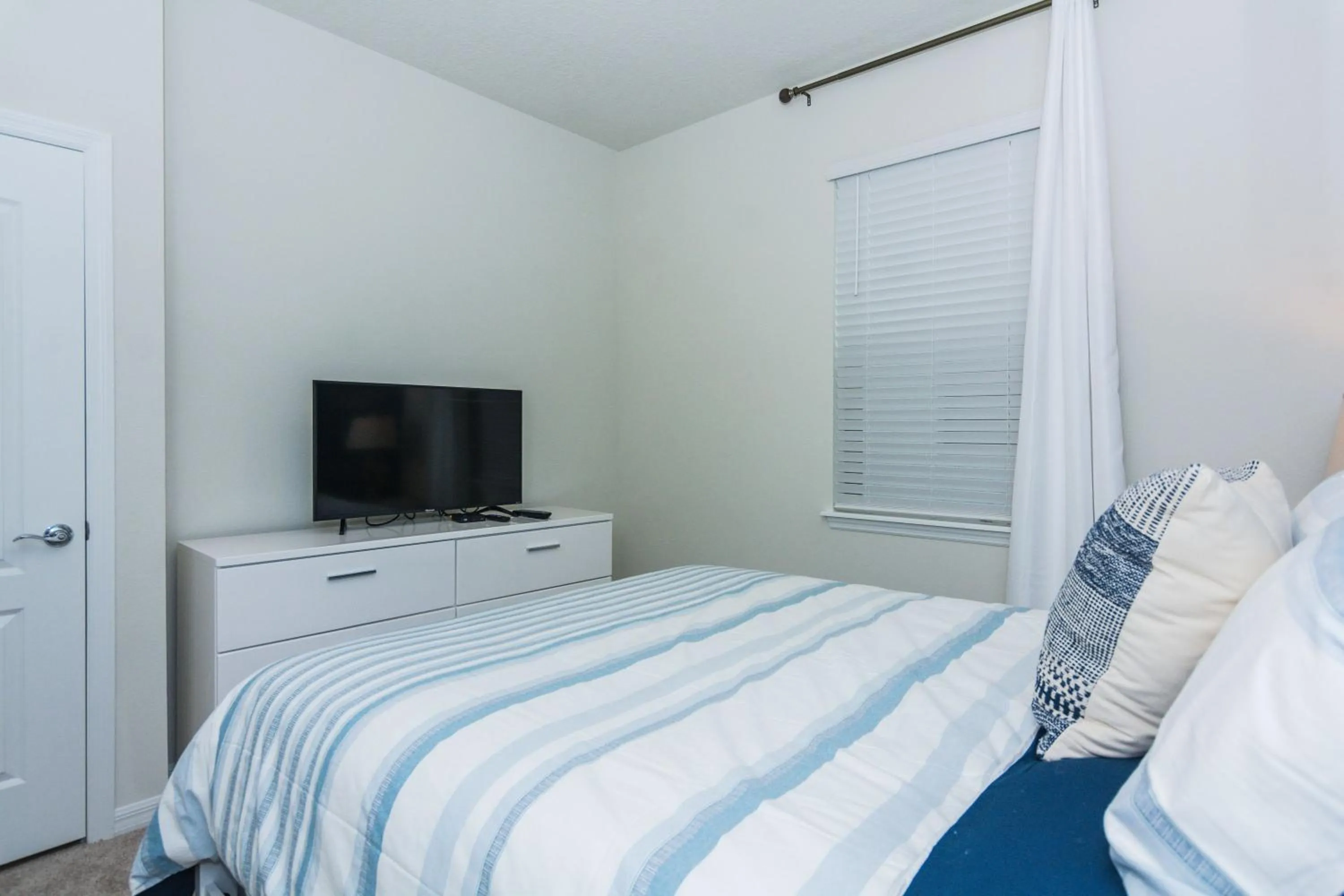 Other, Bed in Lily Garden