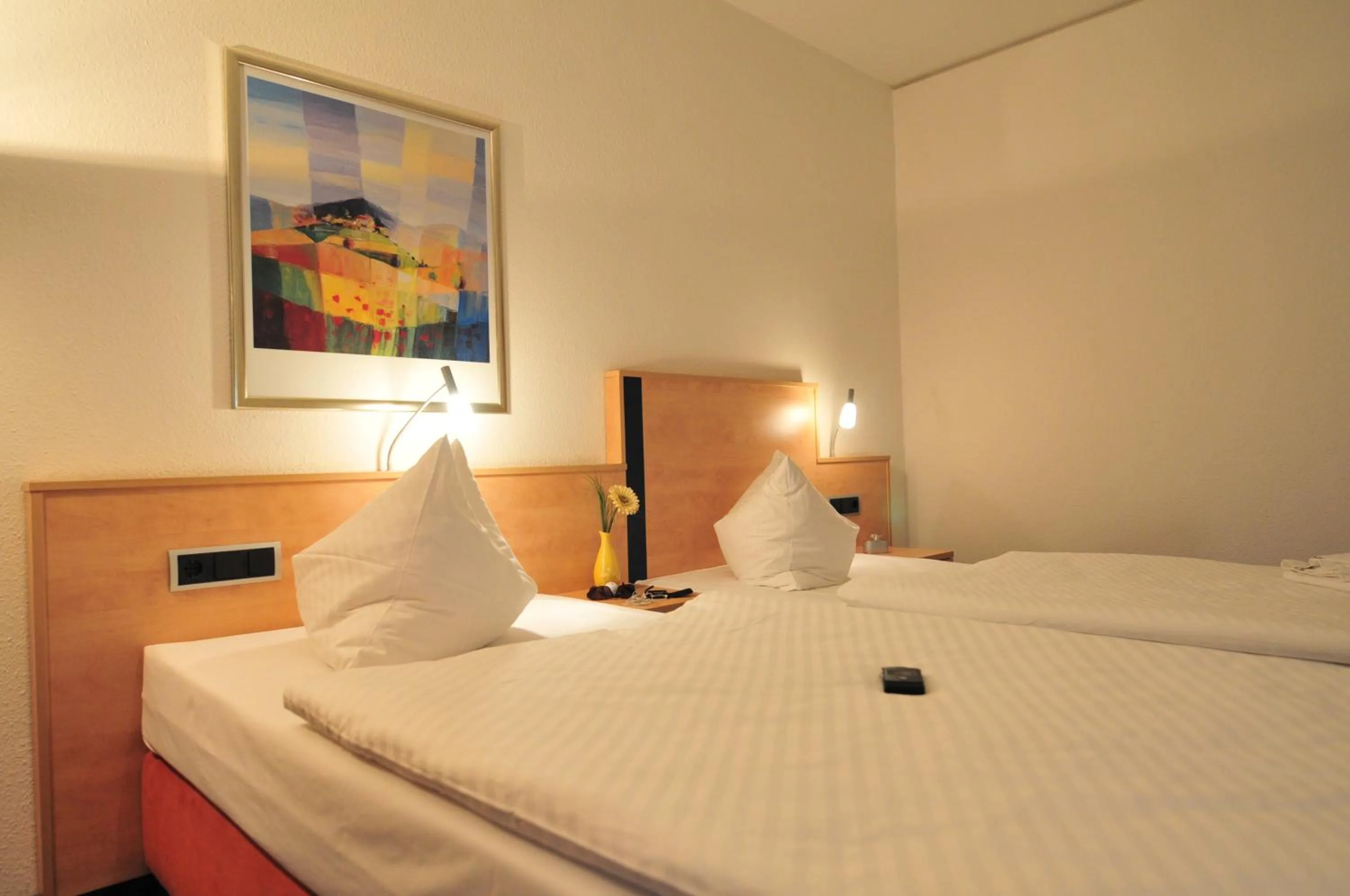 Bedroom, Bed in AKZENT Hotel Stadt Schlüchtern ***S