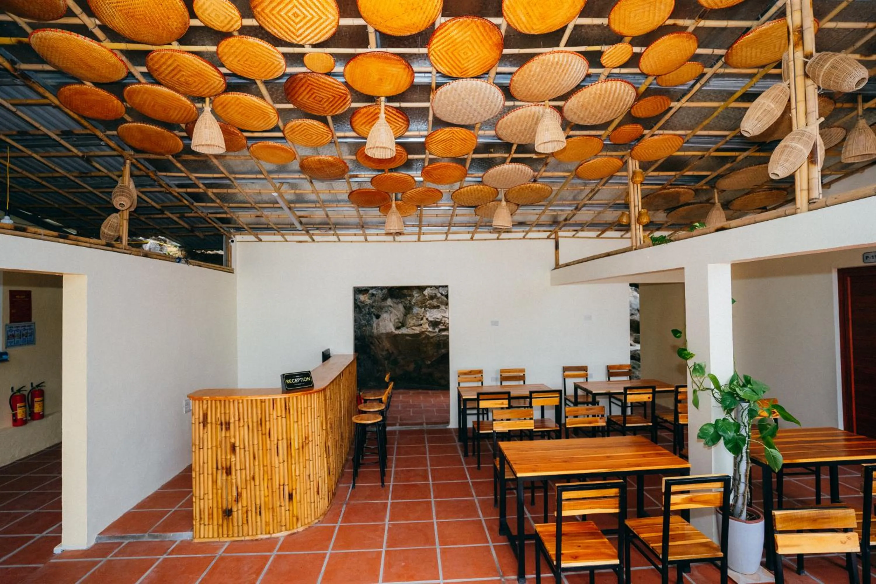 Restaurant/places to eat in Trang An Freedom Hood