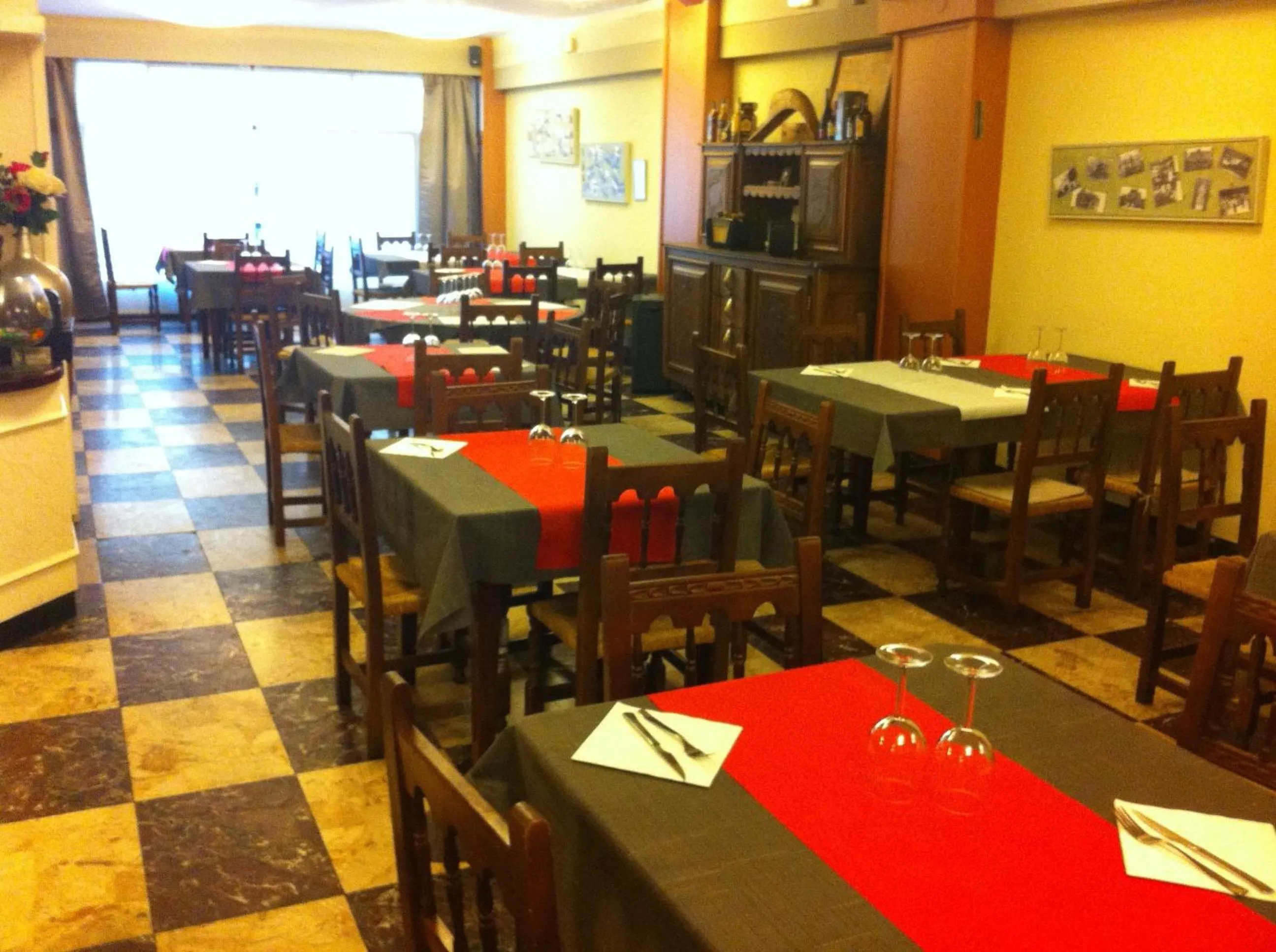 Restaurant/places to eat in Hotel Boliña