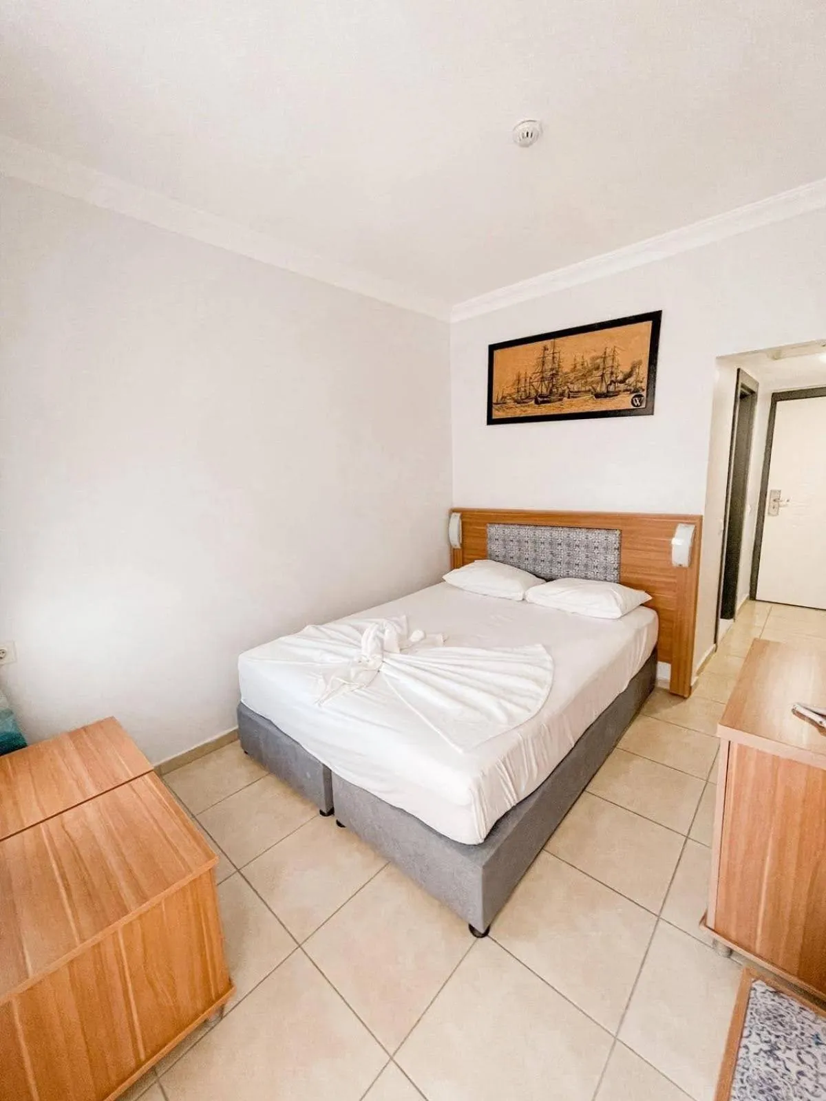 Photo of the whole room in Wonder Life Hotel