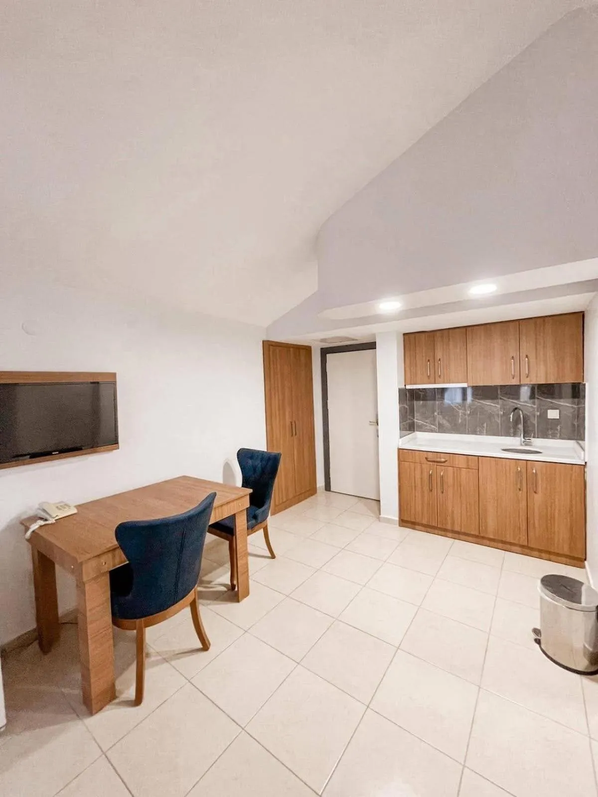 kitchen in Wonder Life Hotel