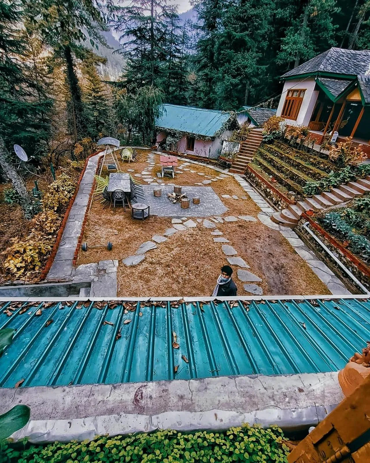 Garden view in Parvati Kuteer riverside resort