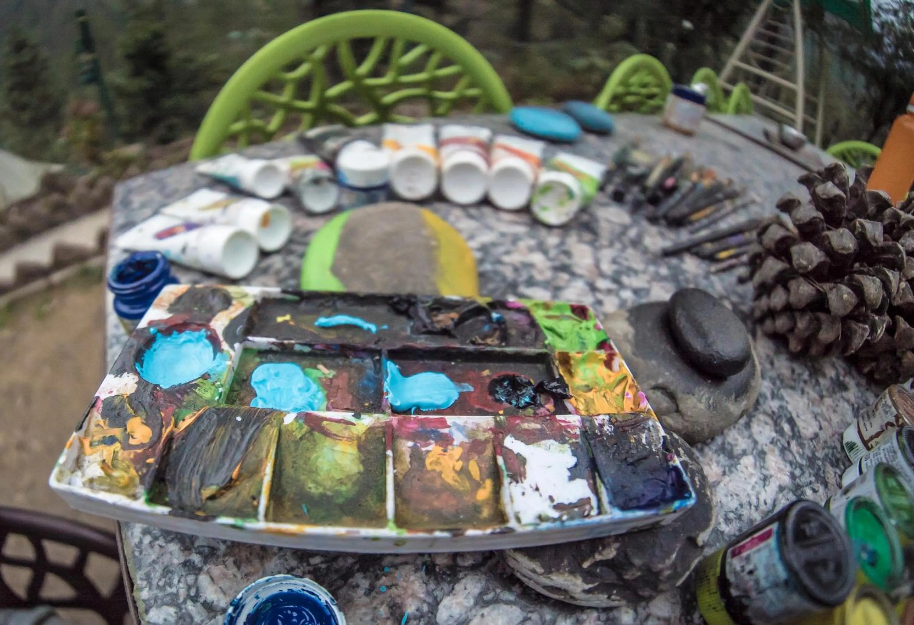 Property building in Parvati Kuteer riverside resort