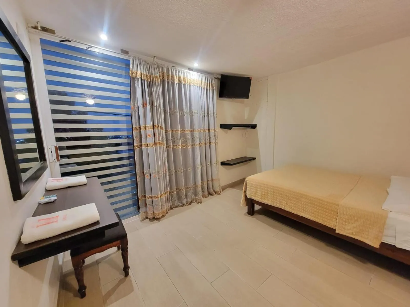 Bed in Hotel Las Torres