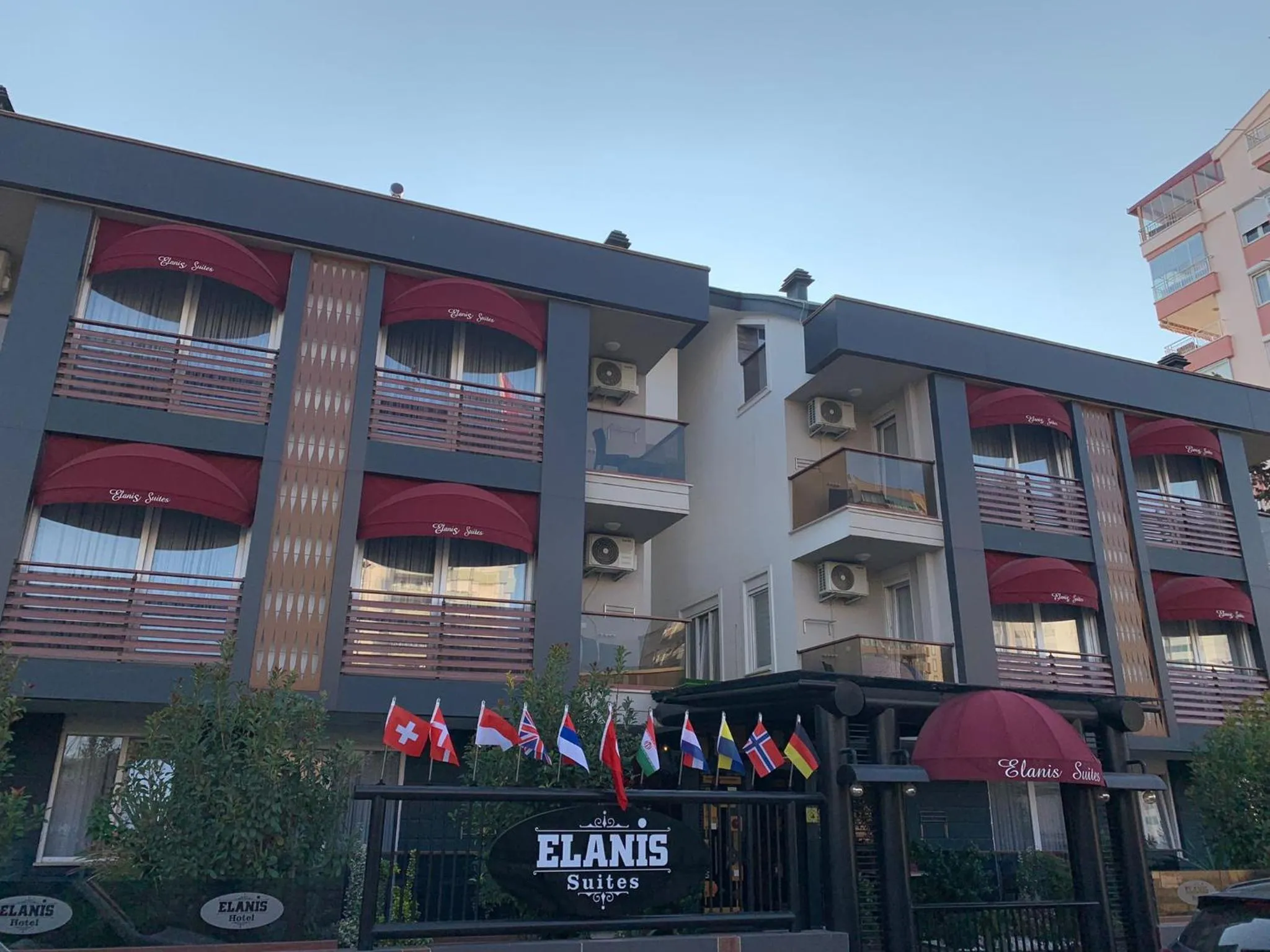 Property building in Elanis Suites