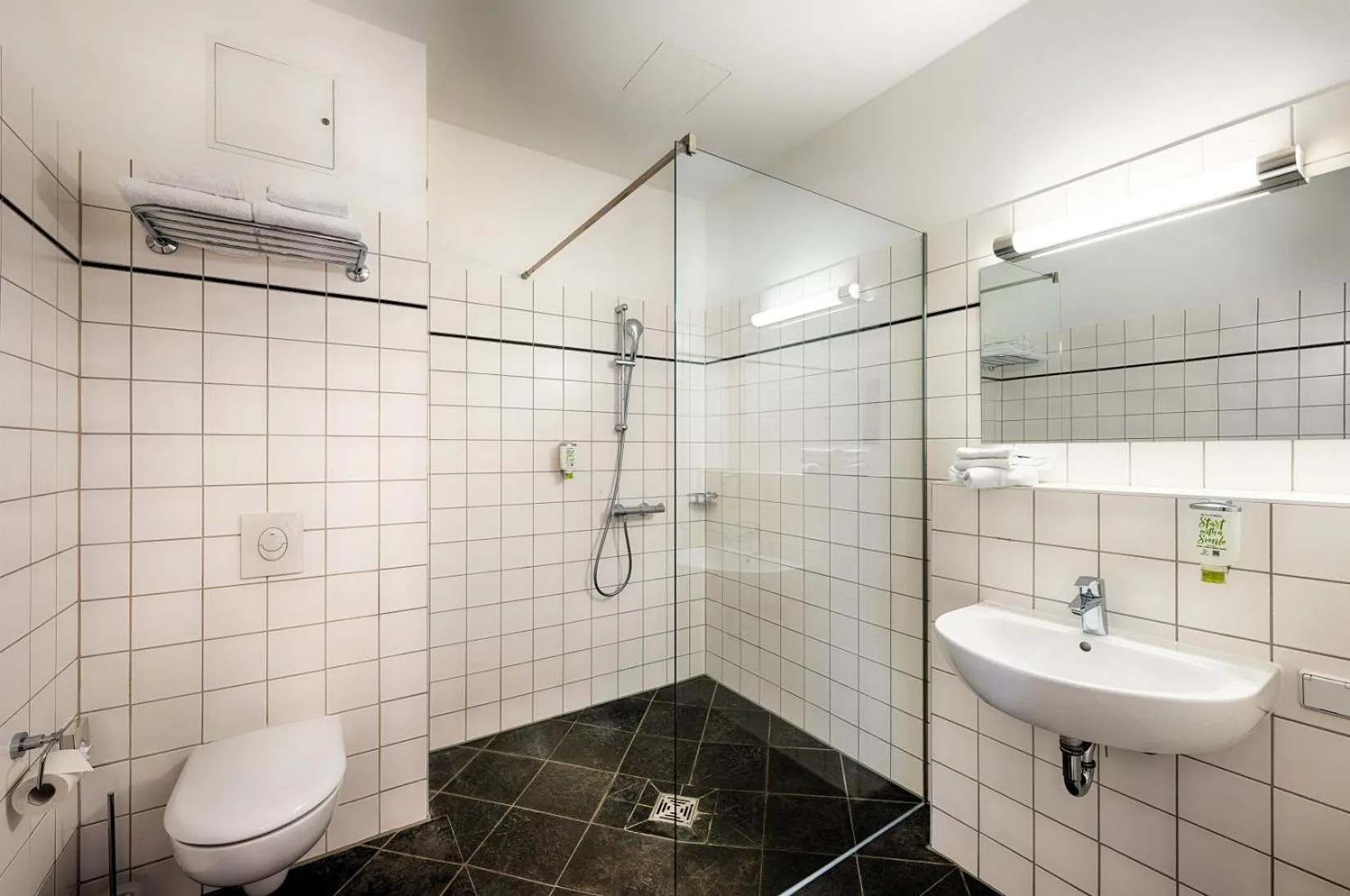 Bathroom in martas Hotel Berlin-Mitte
