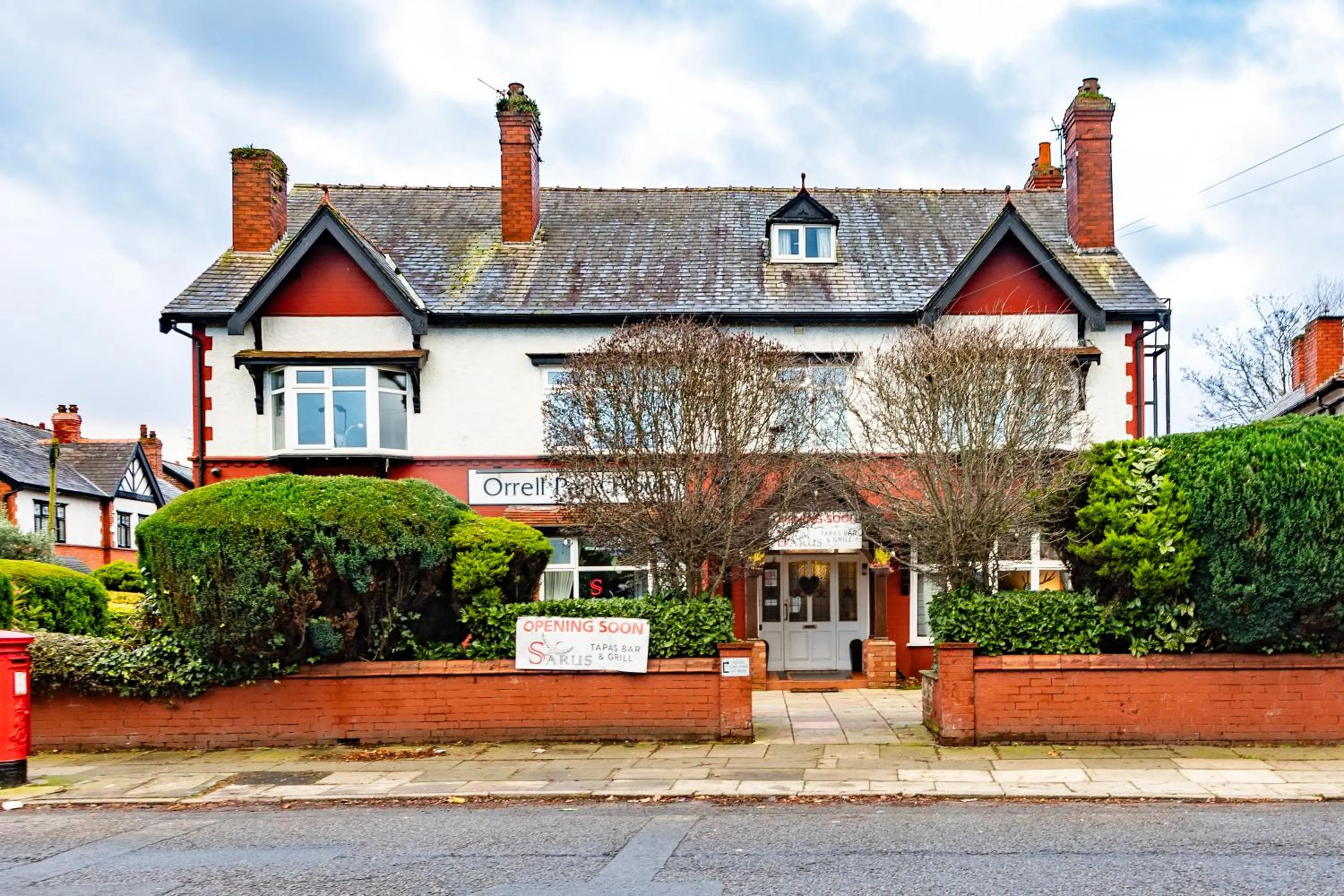 Property building in Orrell Park Hotel