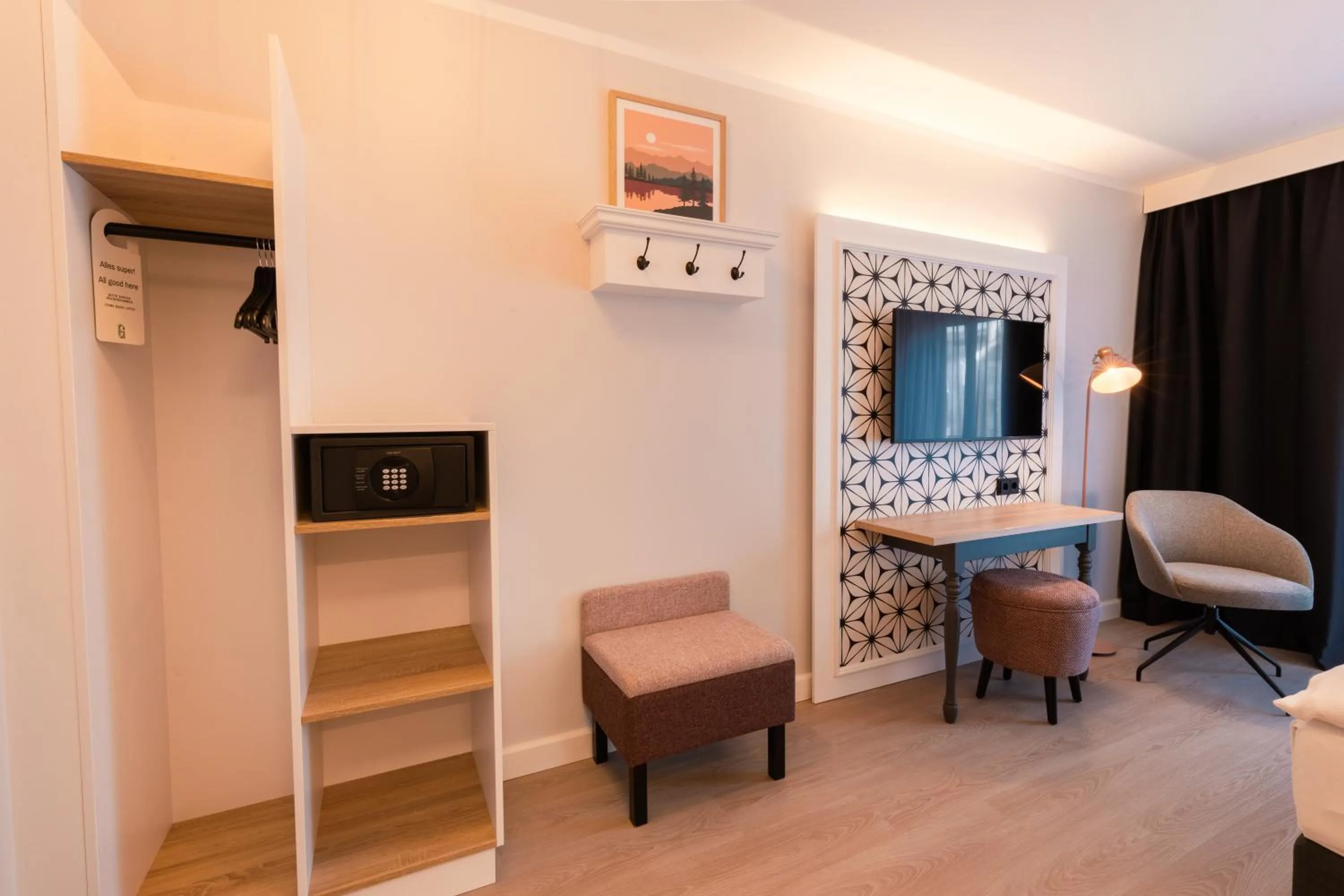 Photo of the whole room in Garner Hotel Mannheim City by IHG