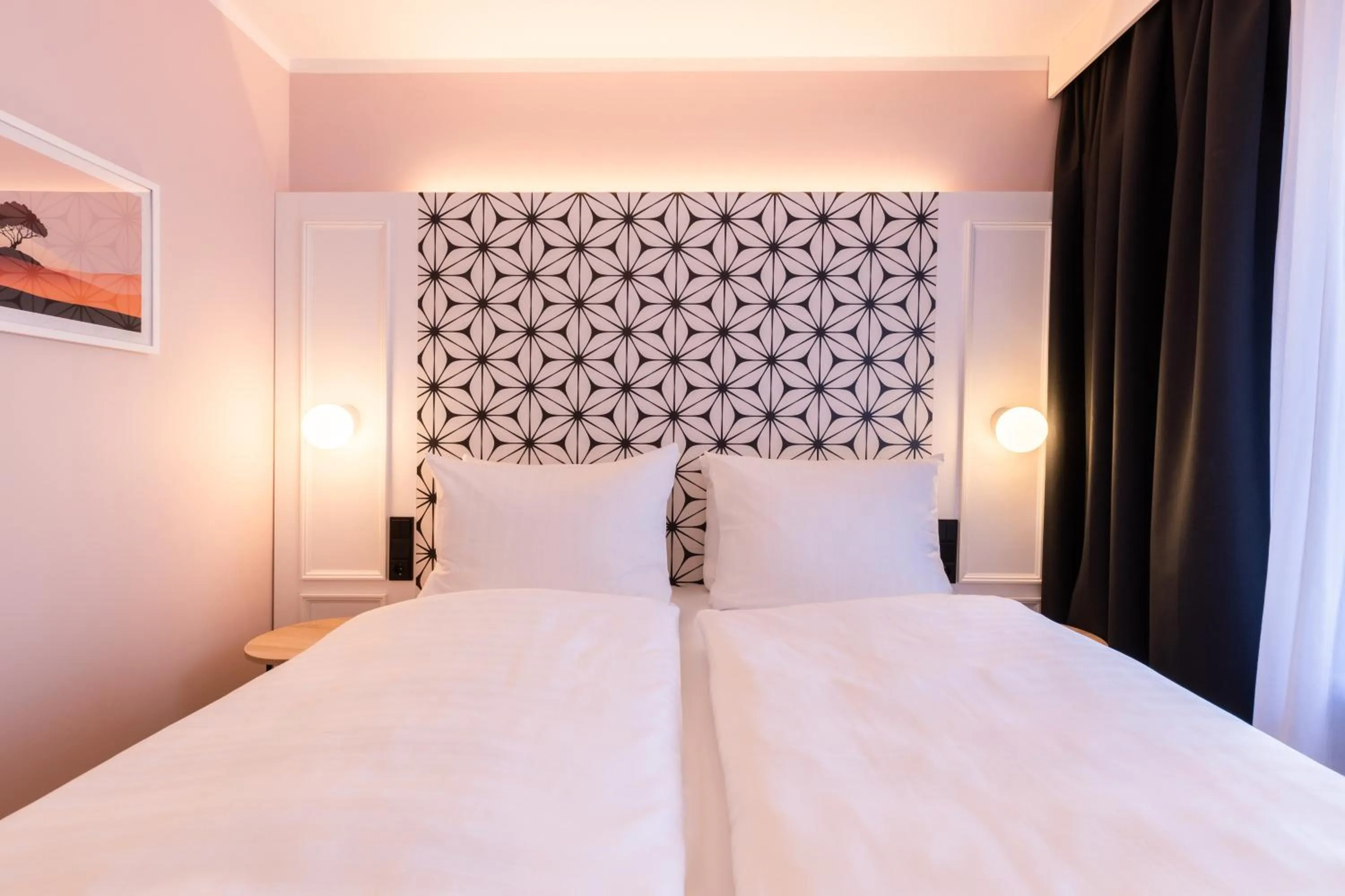 Photo of the whole room, Bed in Garner Hotel Mannheim City by IHG