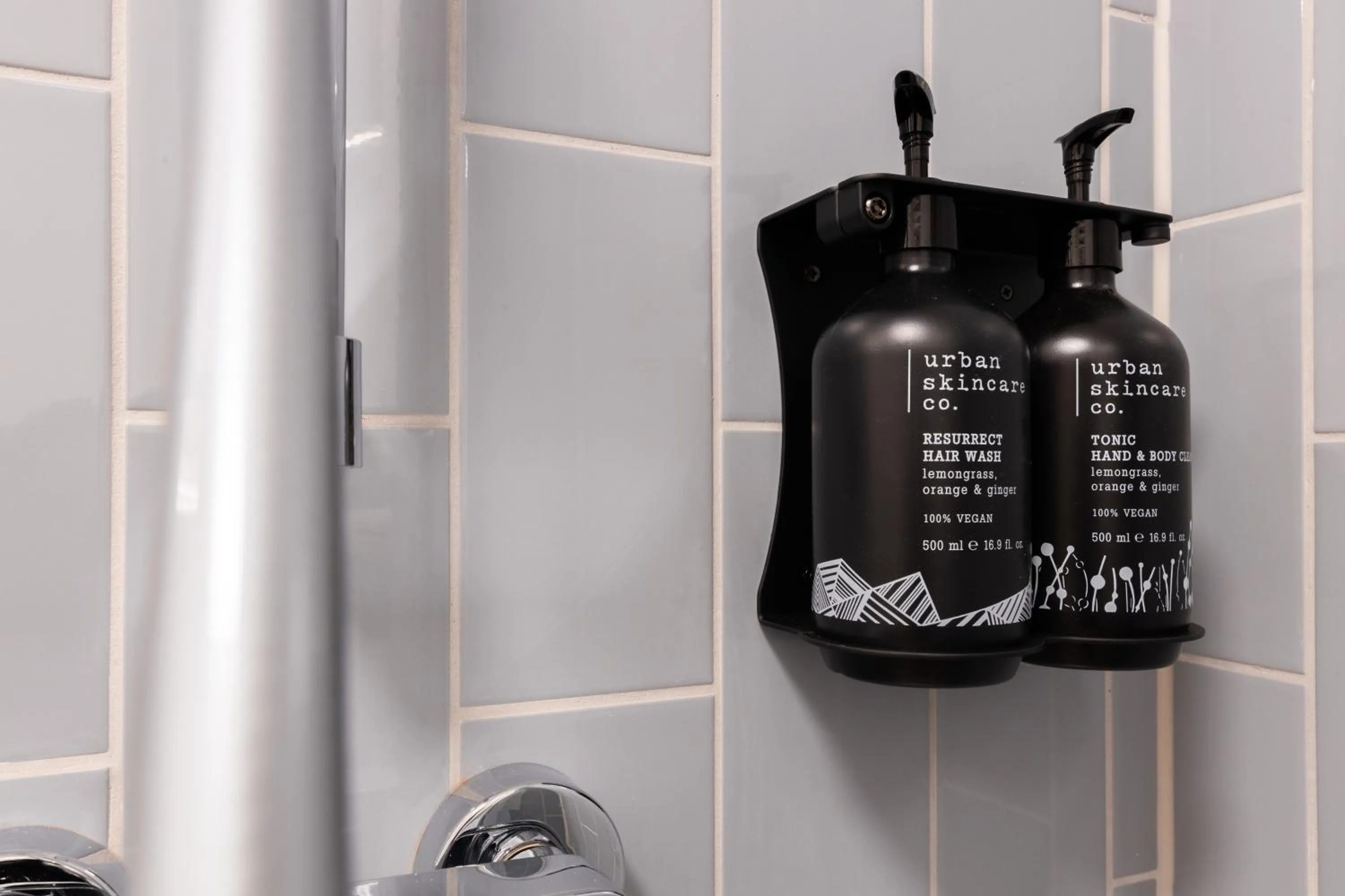 Bathroom in Garner Hotel Mannheim City by IHG