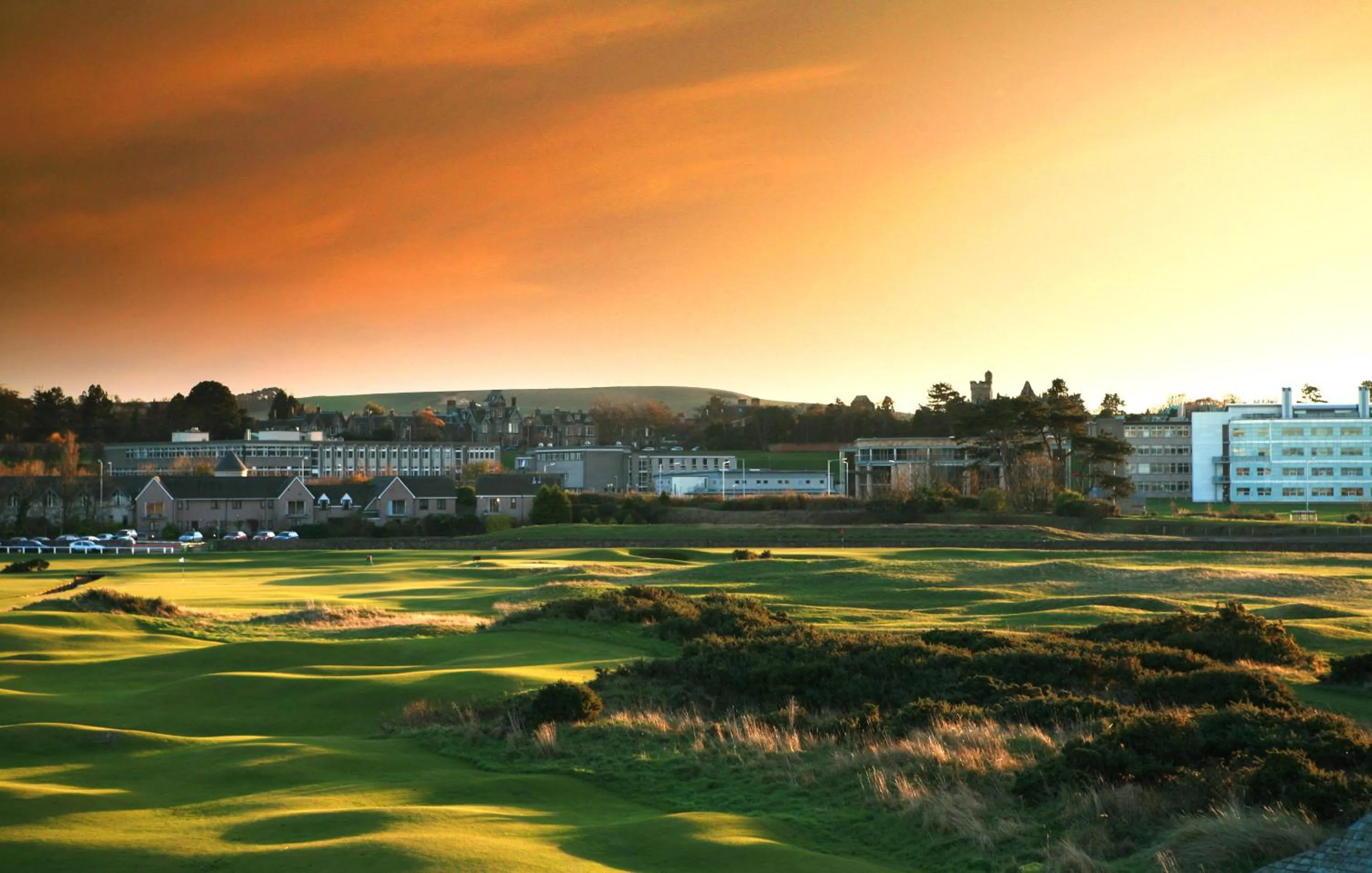 Golfcourse in Agnes Blackadder Hall - Campus Accommodation