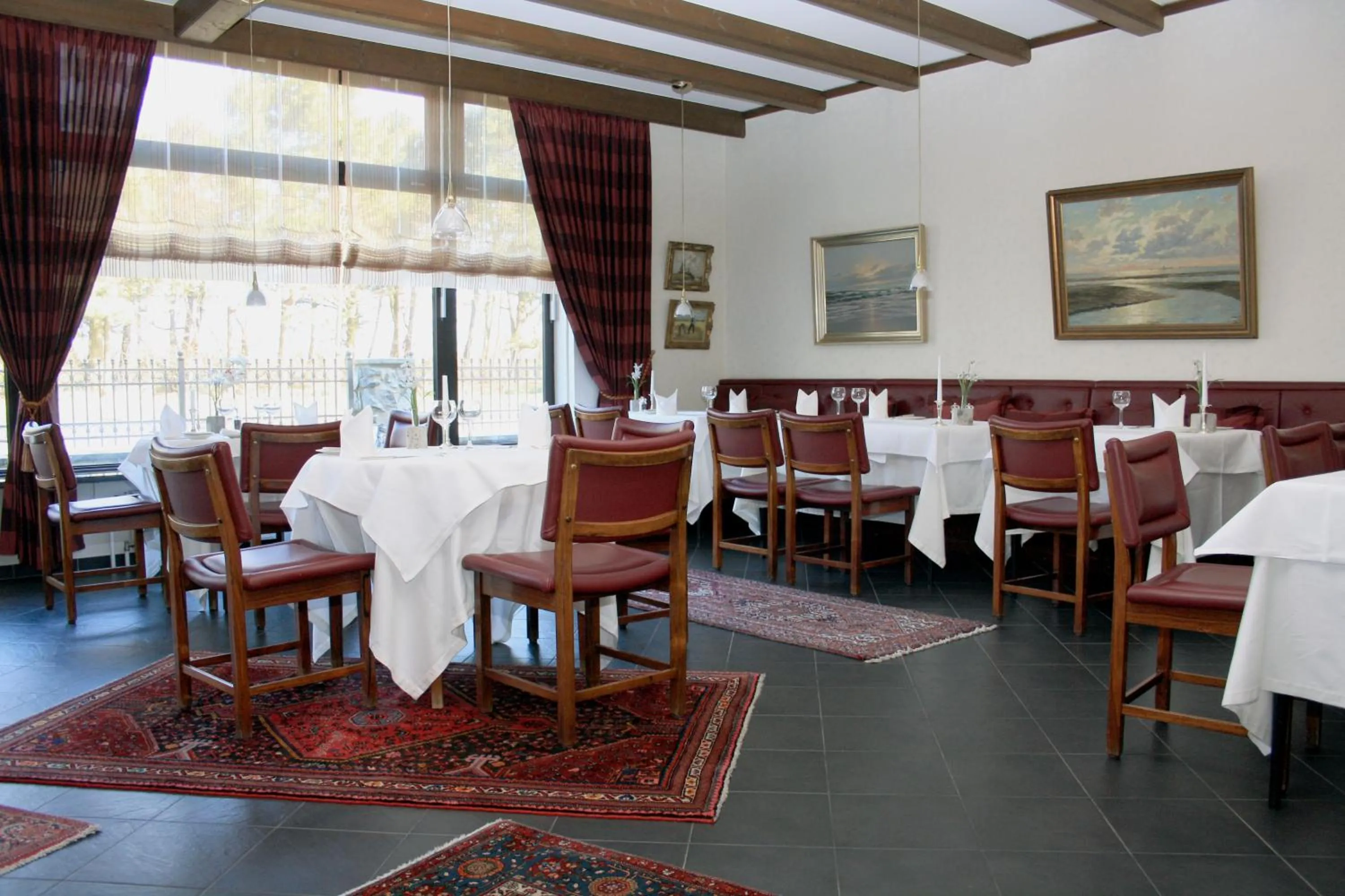 Restaurant/places to eat in Hotel Seelust