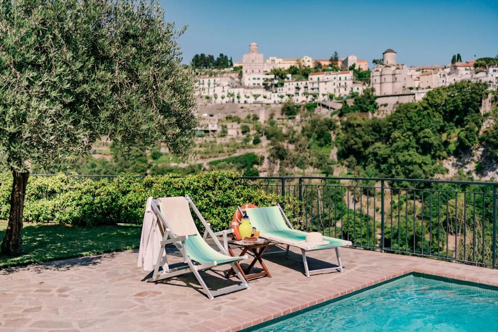 Swimming pool in Villa san Lorenzo rooms