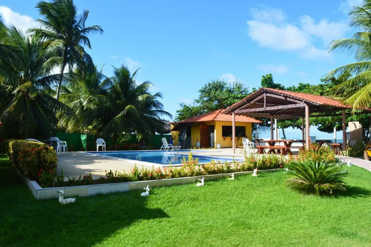 Condomínio na beira mar