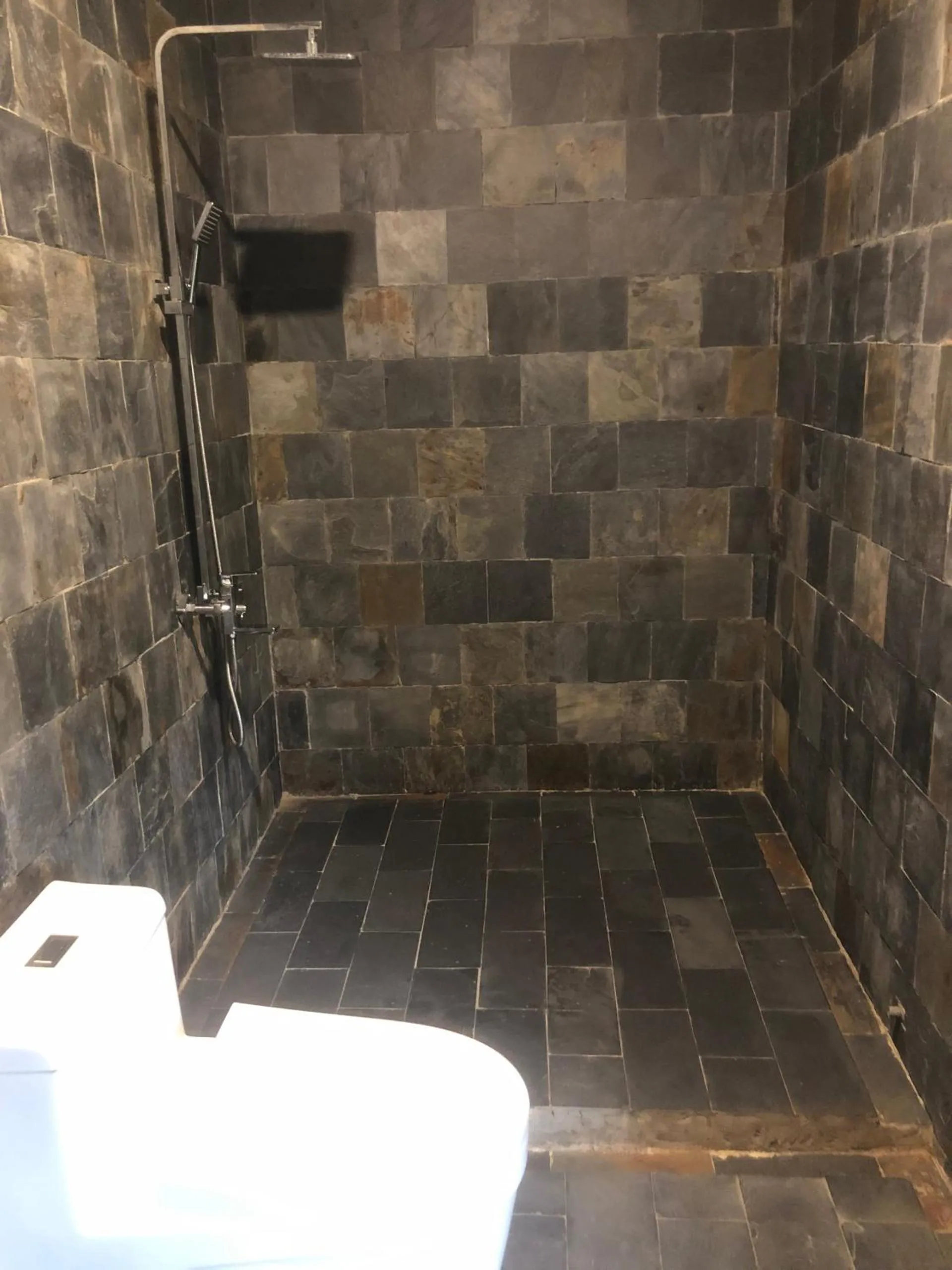 Shower in Pu Luong Jungle Lodge