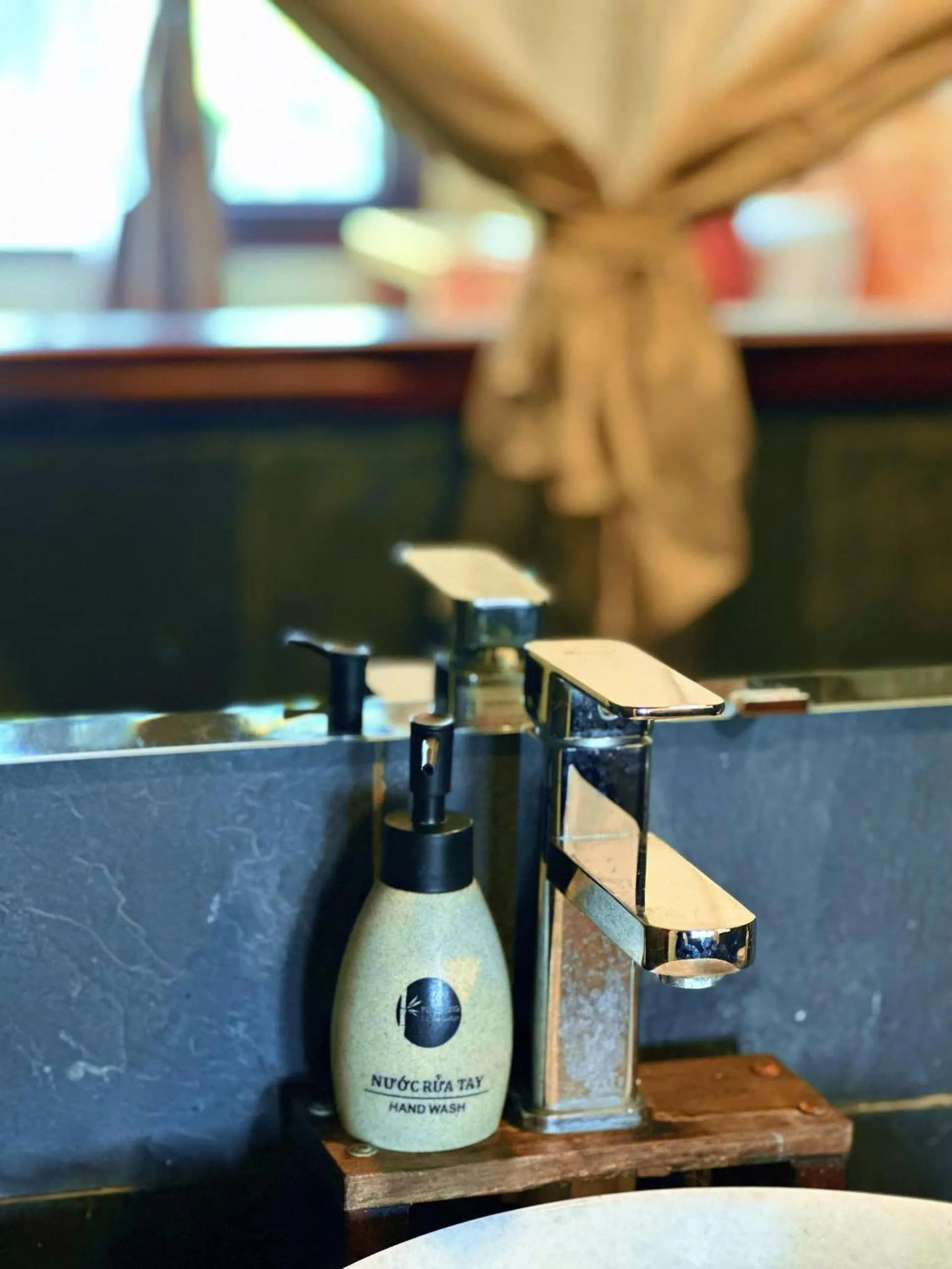 Shower in Pu Luong Jungle Lodge