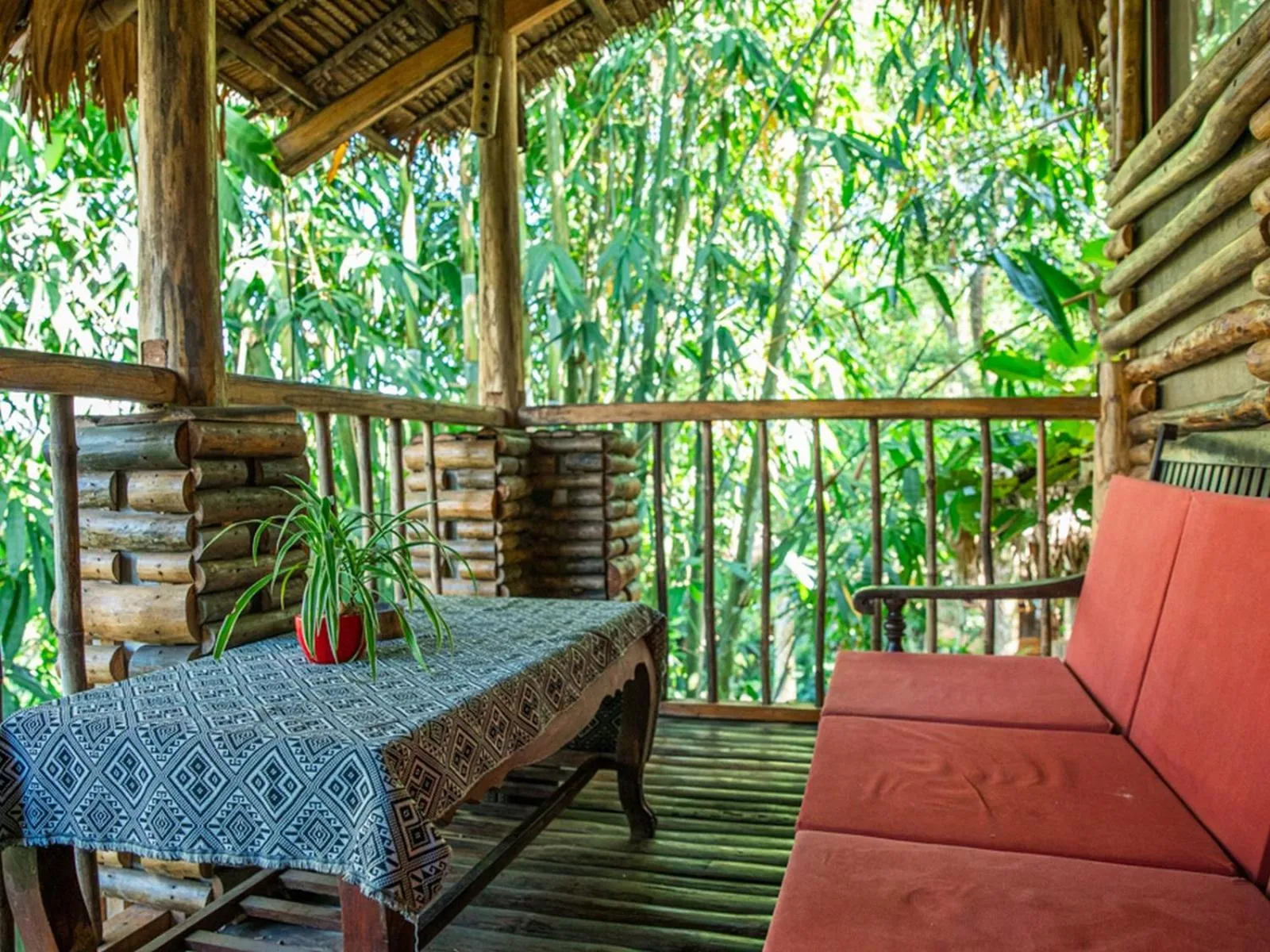 Balcony/Terrace in Pu Luong Jungle Lodge