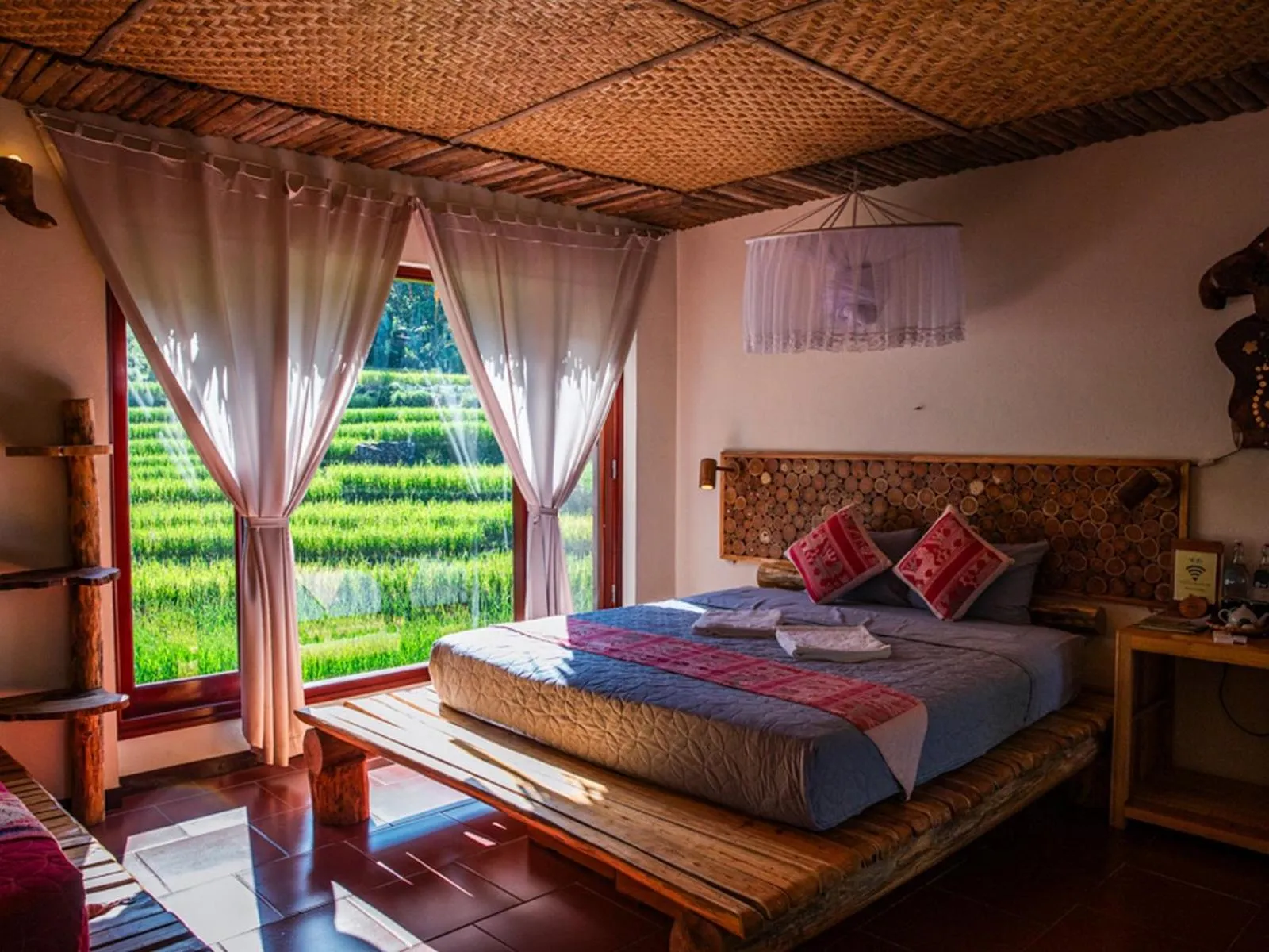 Bed in Pu Luong Jungle Lodge