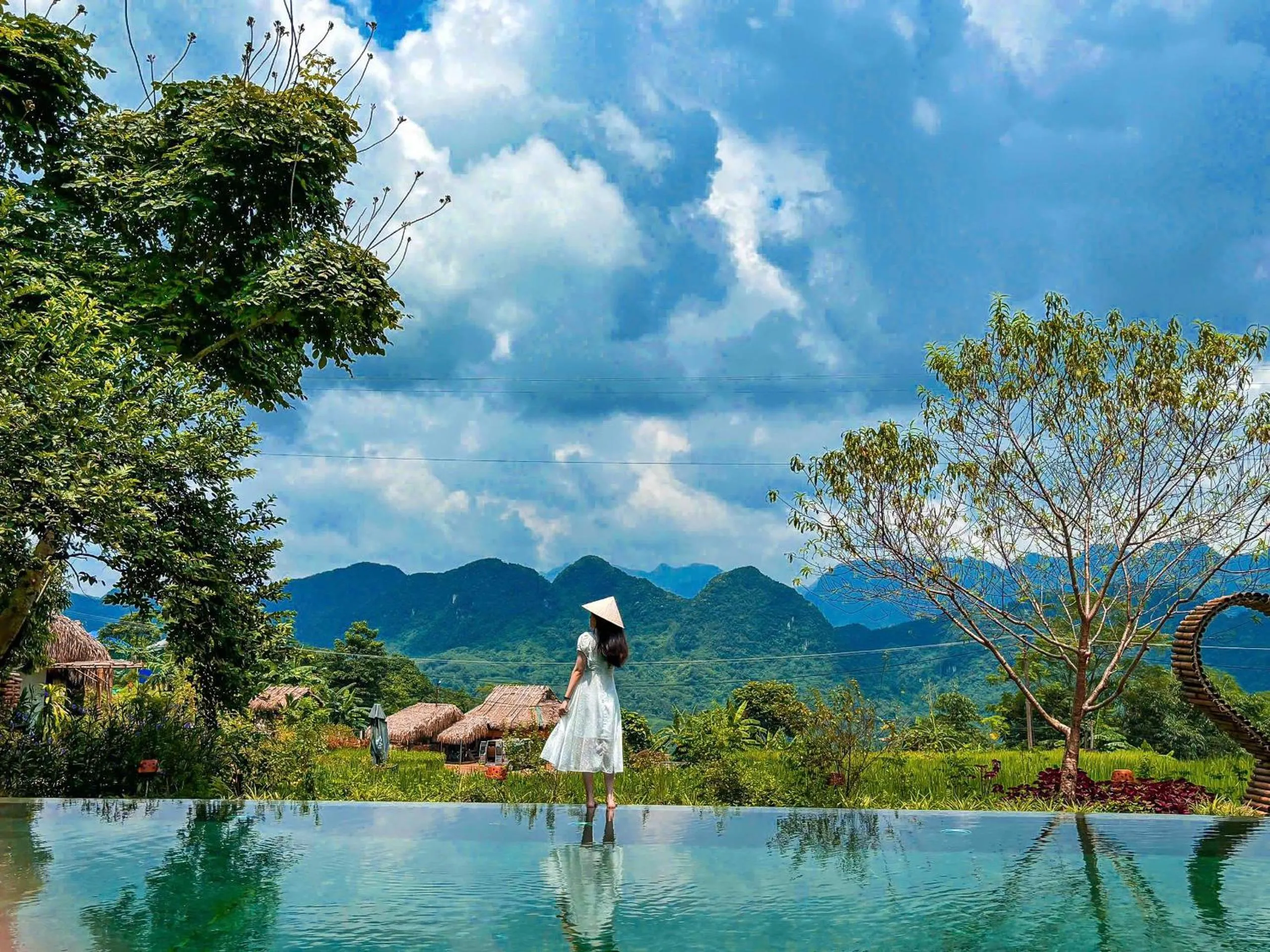 Swimming pool in Pu Luong Jungle Lodge