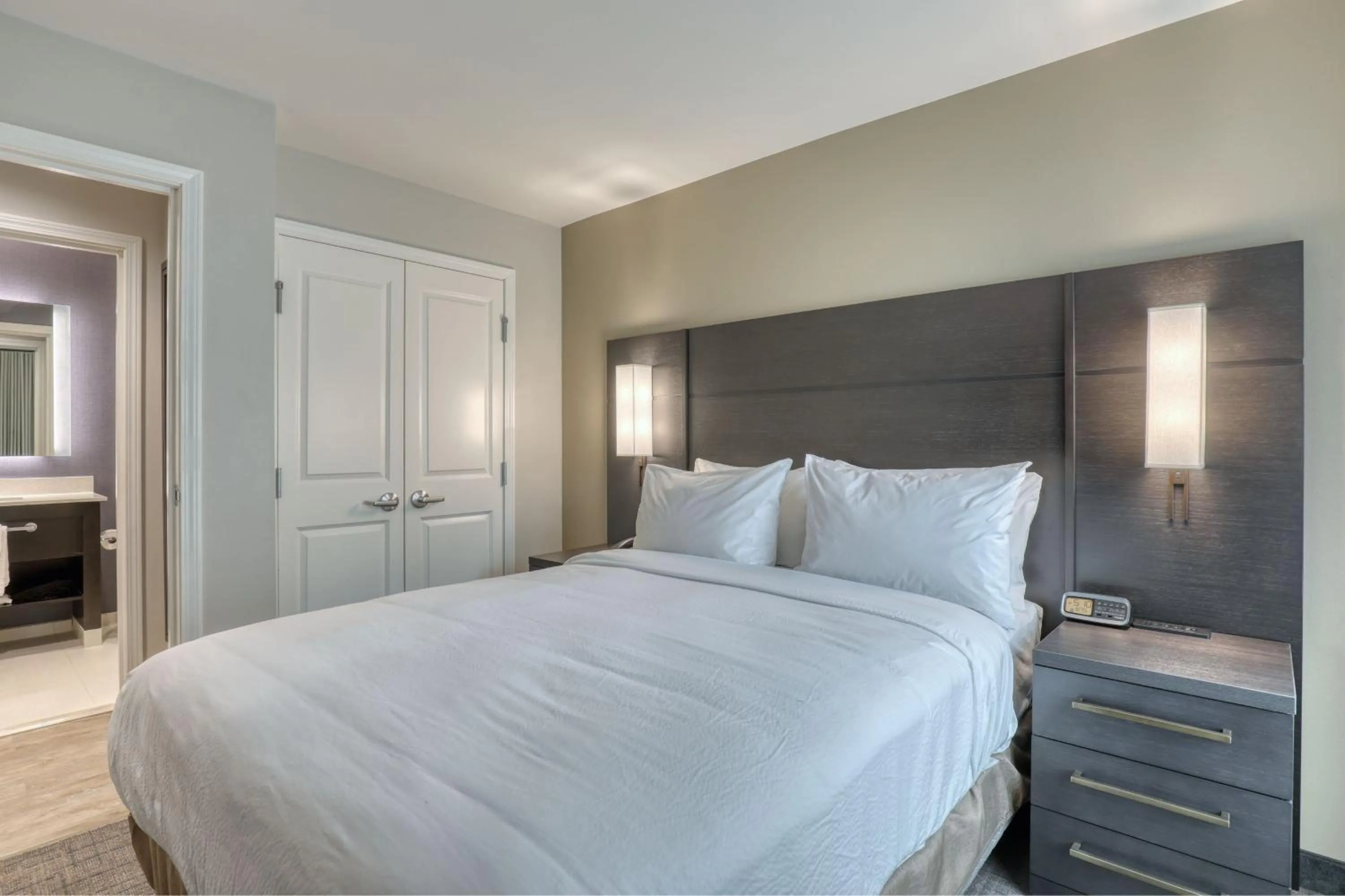 Bedroom, Bed in Residence Inn by Marriott Providence Lincoln