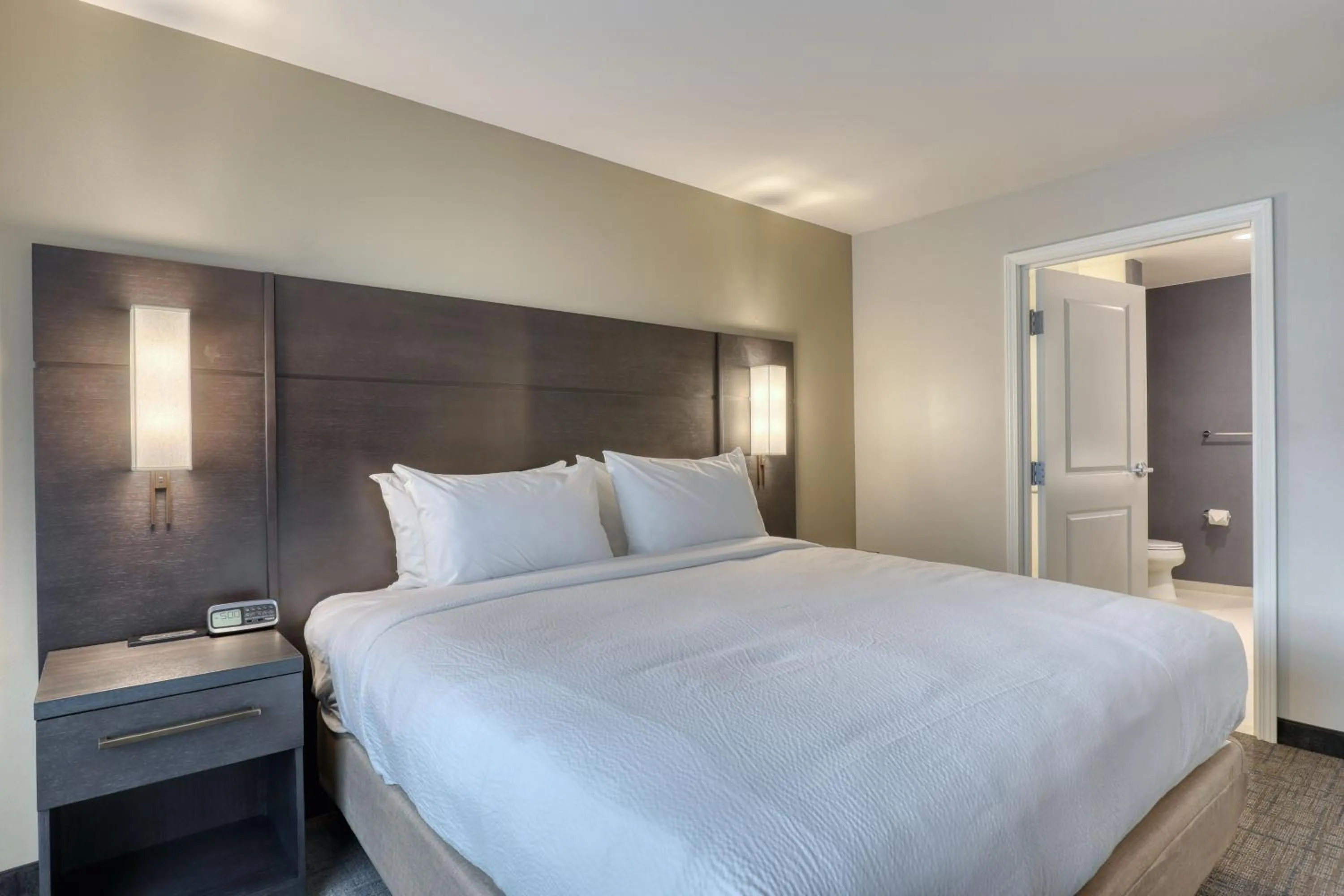 Bedroom, Bed in Residence Inn by Marriott Providence Lincoln