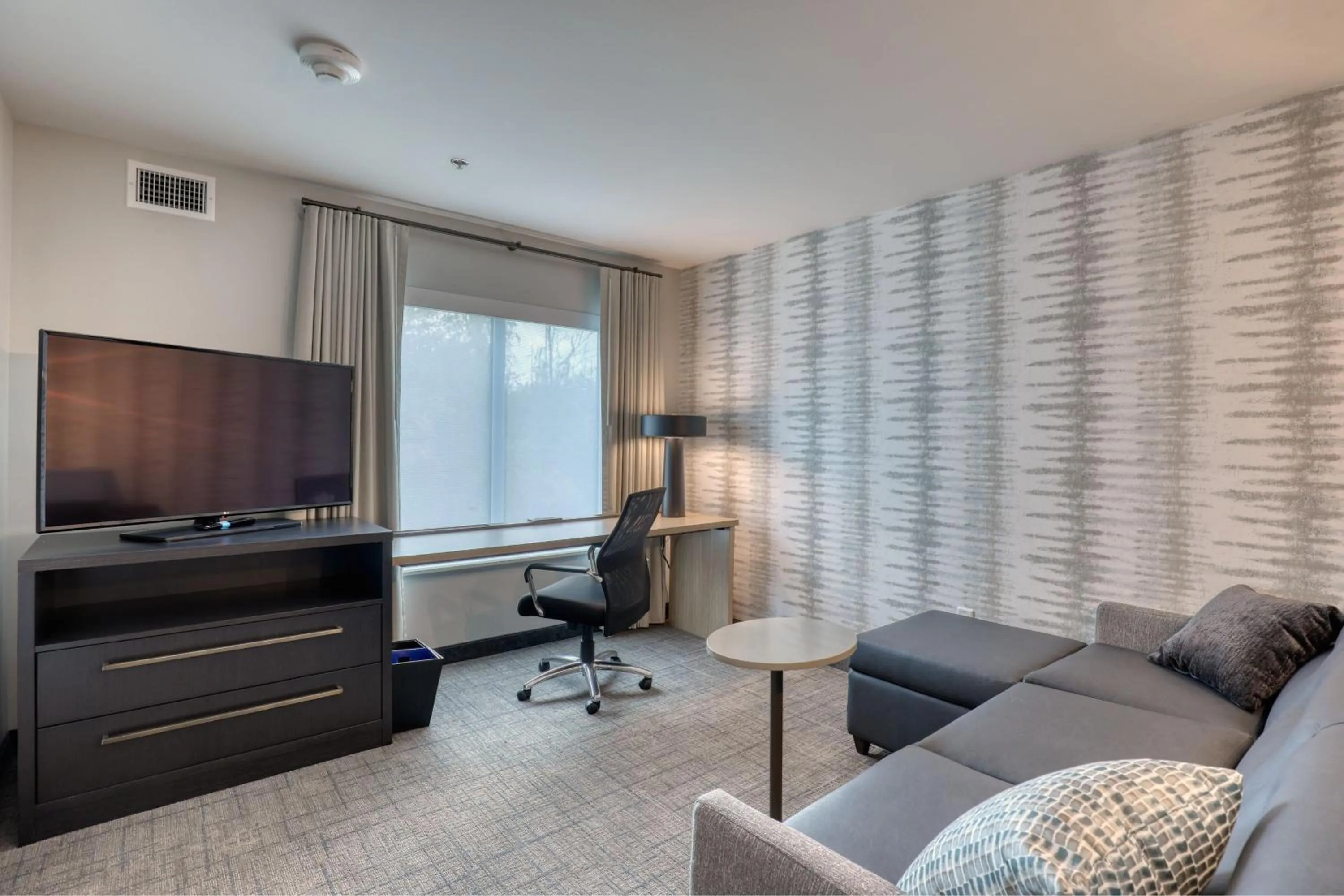 Bedroom in Residence Inn by Marriott Providence Lincoln